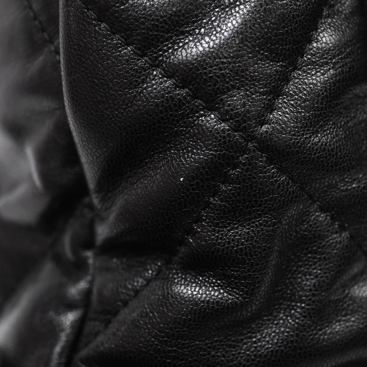 Chanel 19 Medium Black Mixed Hardware