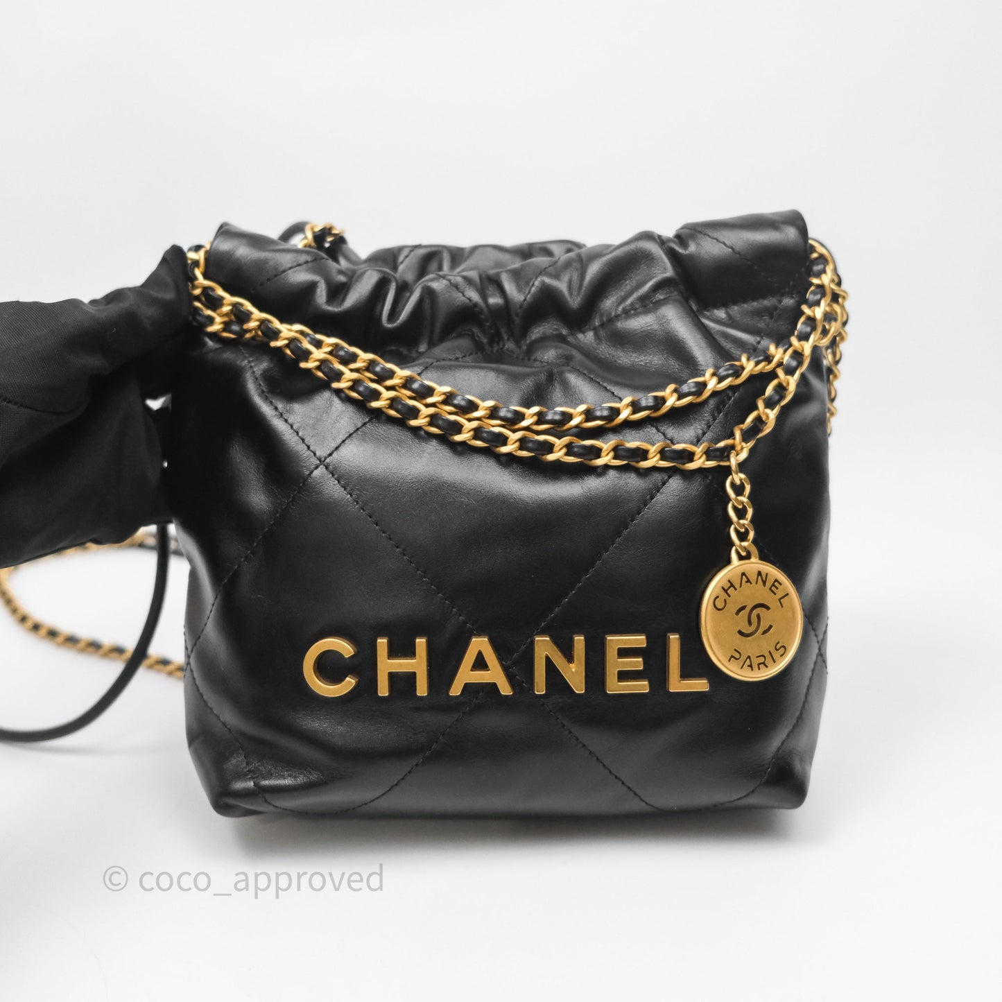 Chanel 22 Mini Bag Black Shiny Crumpled Calfskin Aged Gold Hardware