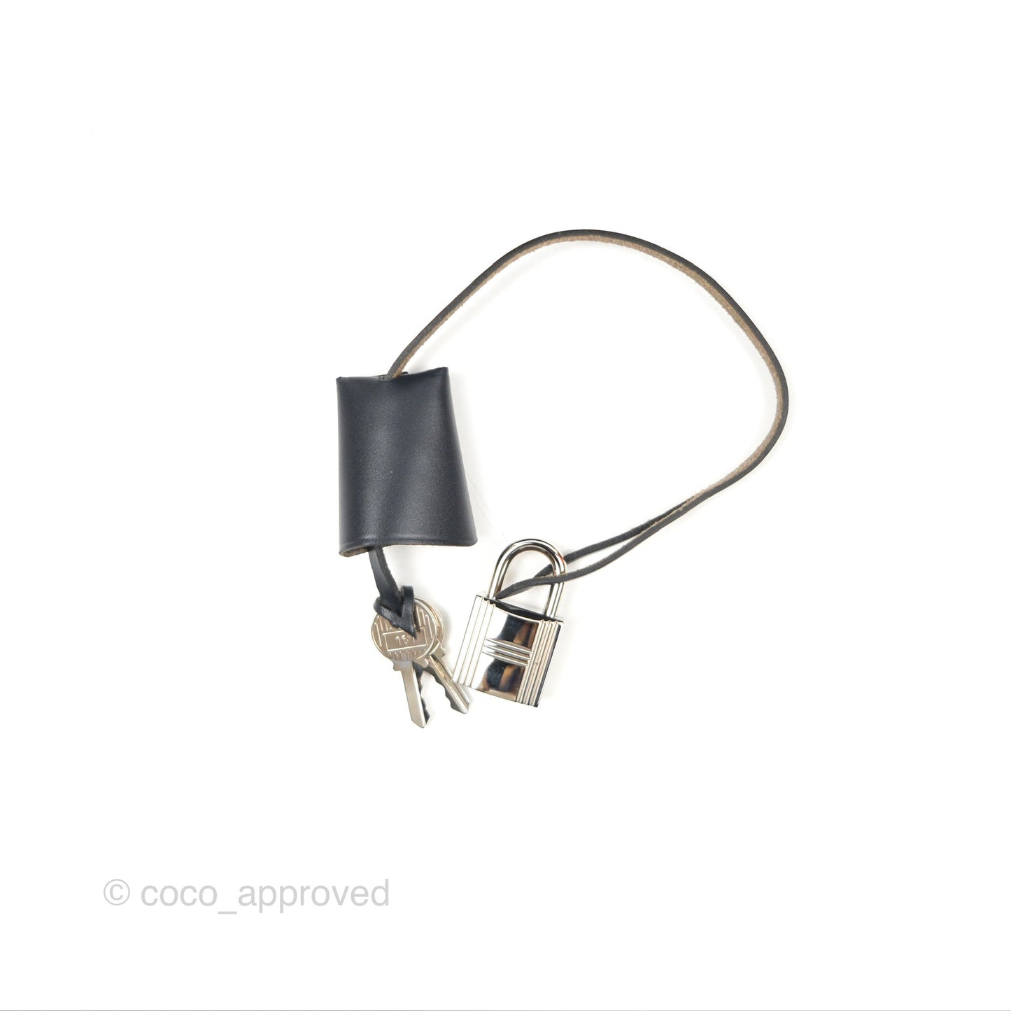 Hermès Herbag Zip 31 Black/Navy Canvas Palladium Hardware