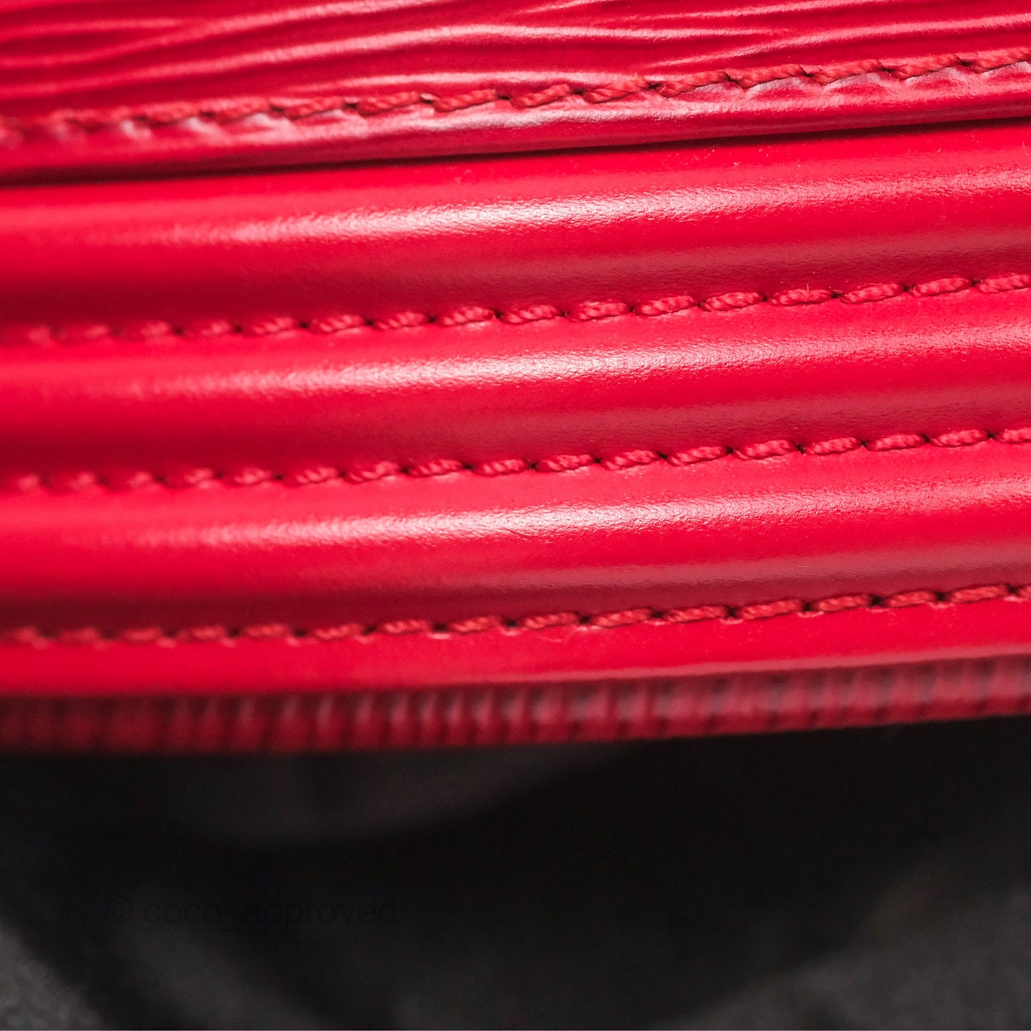 Louis Vuitton Epi Cannes Vanity Handbag Red Gold Hardware