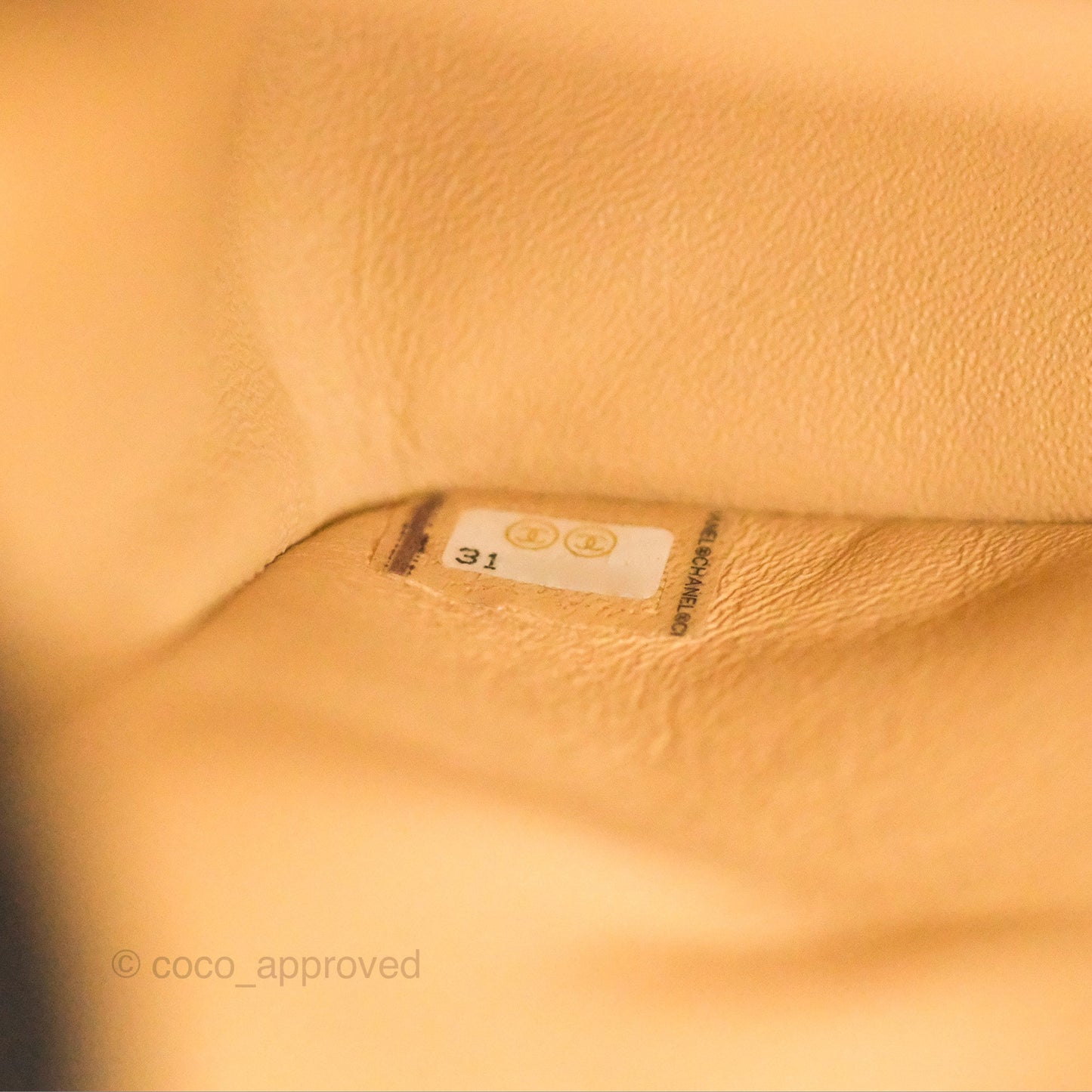 Chanel Classic M/L Medium Flap Quilted Beige Lambskin Gold Hardware