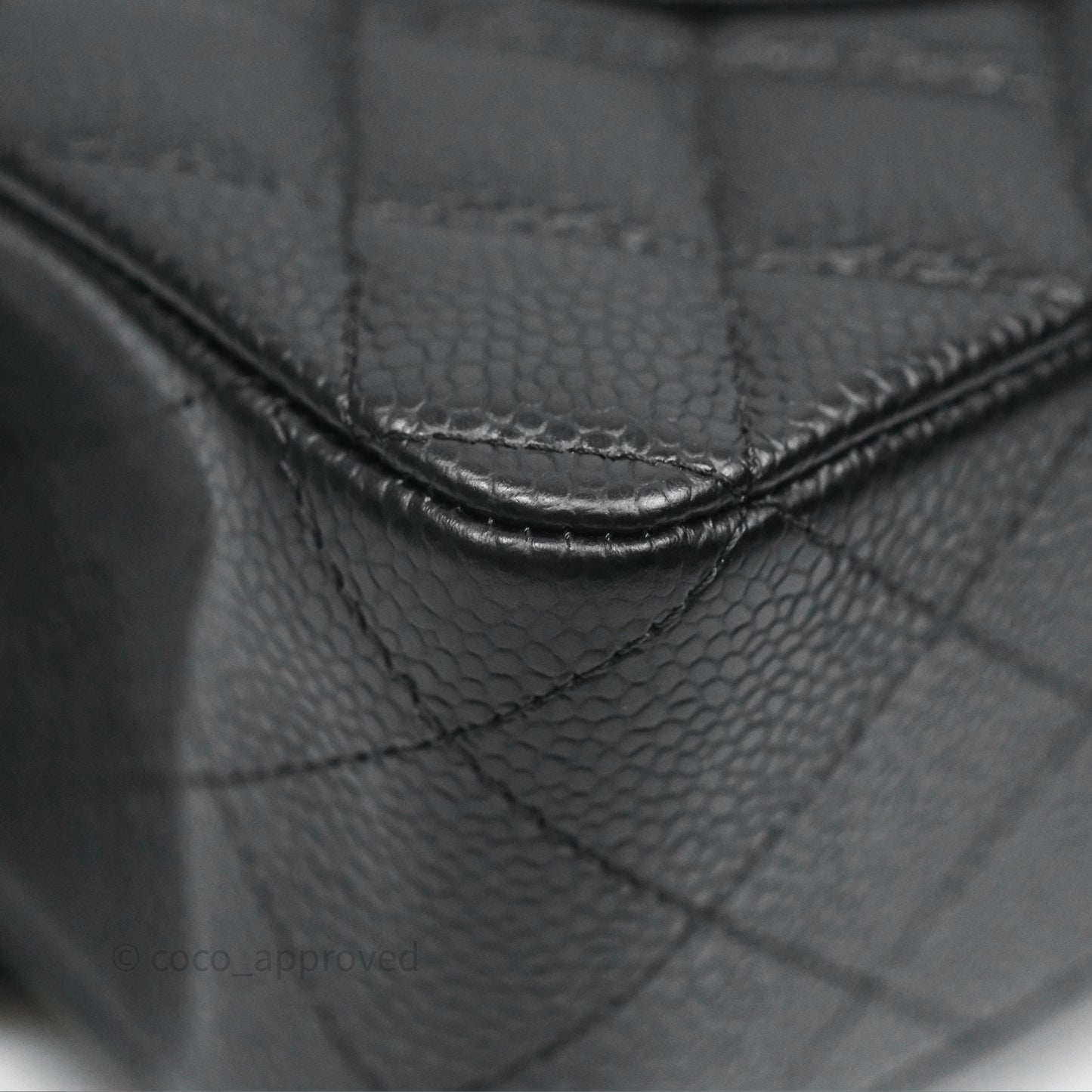 Chanel Classic M/L Medium Flap Quilted Black Caviar Gold Hardware