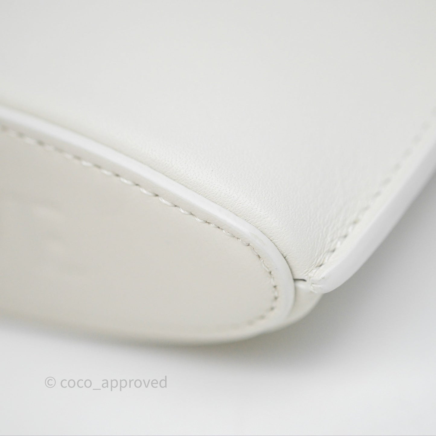 Loewe Dice Pocket in Classic Calfskin White