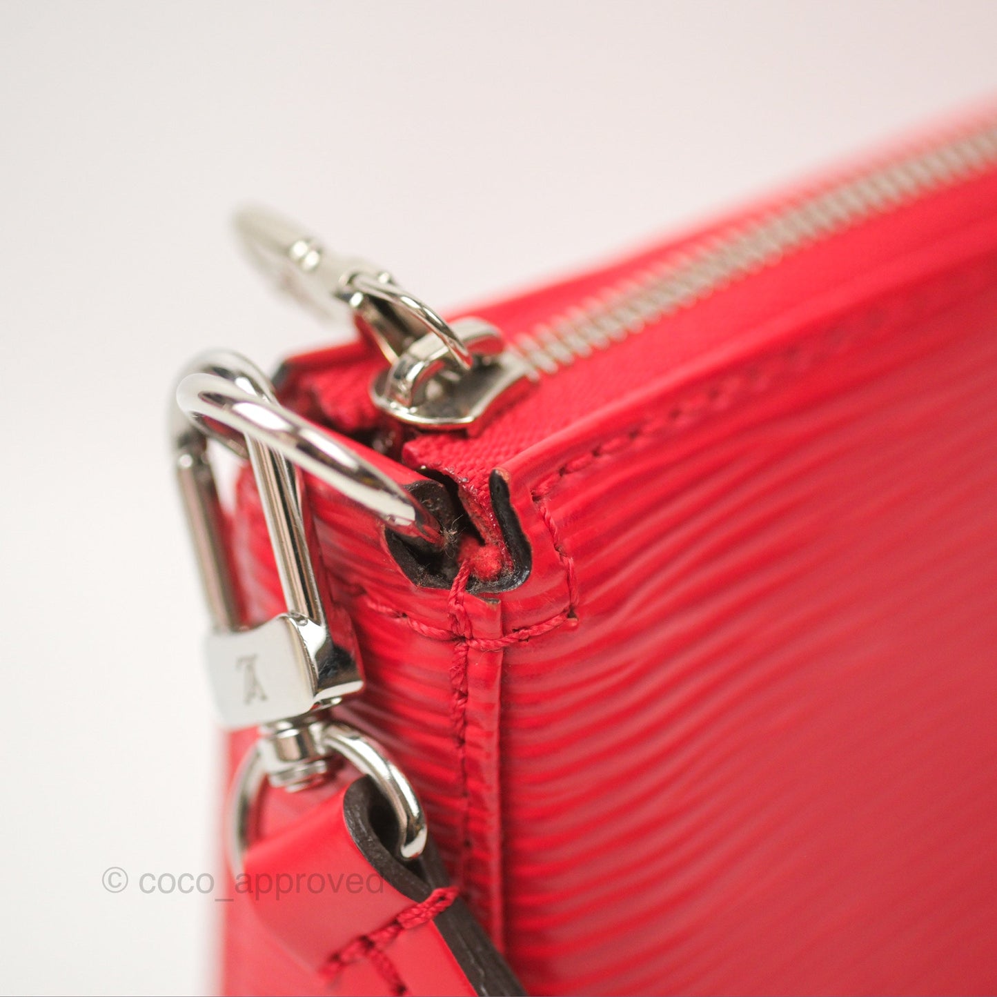 Louis Vuitton Epi Pochette Accessories NM Red