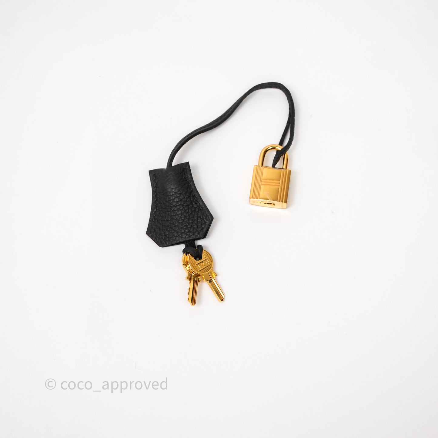 Hermès Kelly 28 Noir 89 Togo Gold Hardware