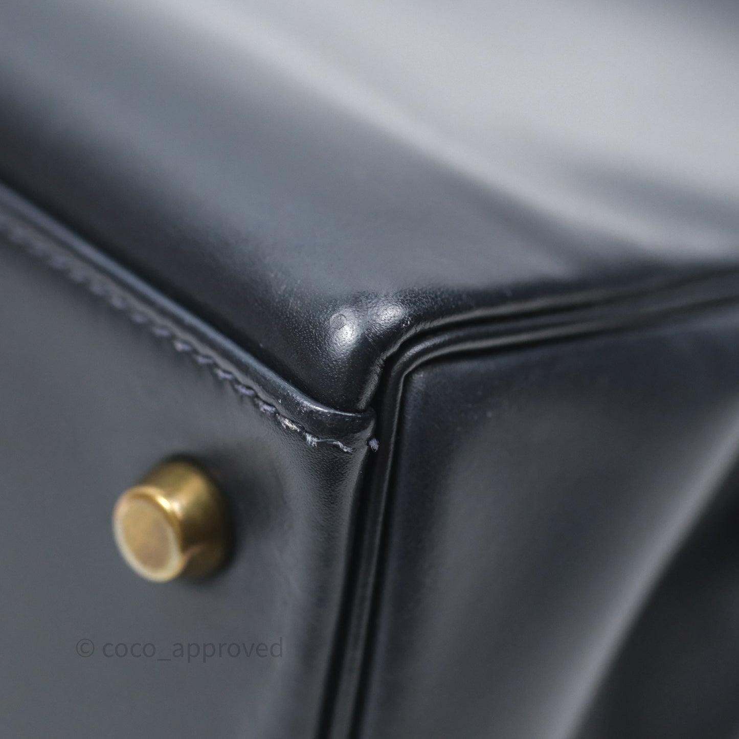 Hermès Vintage Kelly 28 Retourn Navy Box Leather Gold Hardware