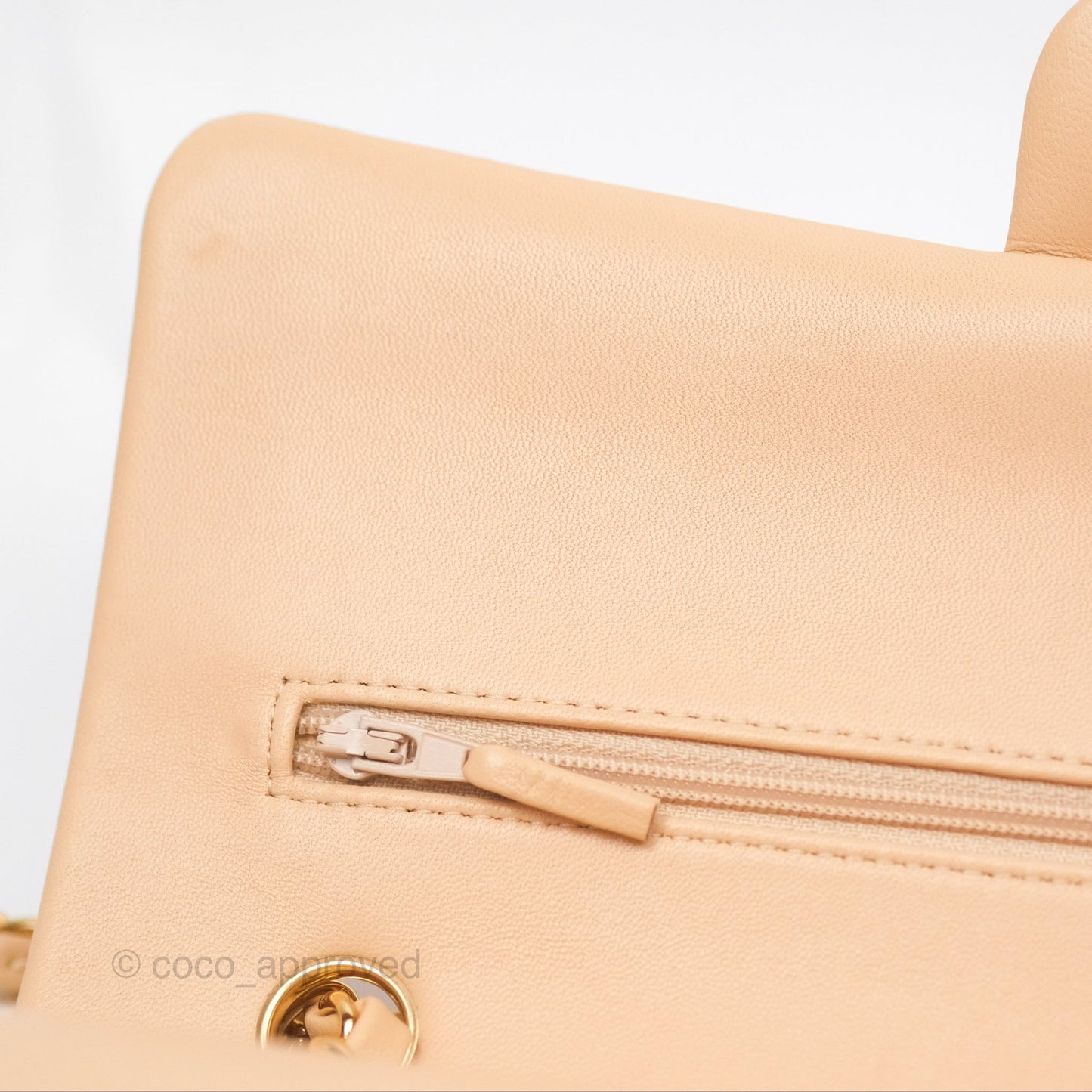 Chanel Classic M/L Medium Flap Quilted Beige Lambskin Gold Hardware