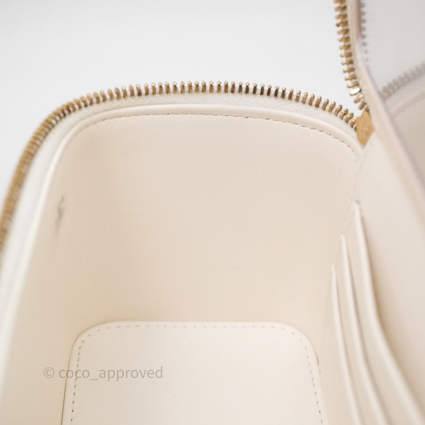 Chanel Classic Vanity Rectangular with Chain White Caviar Gold Hardware
