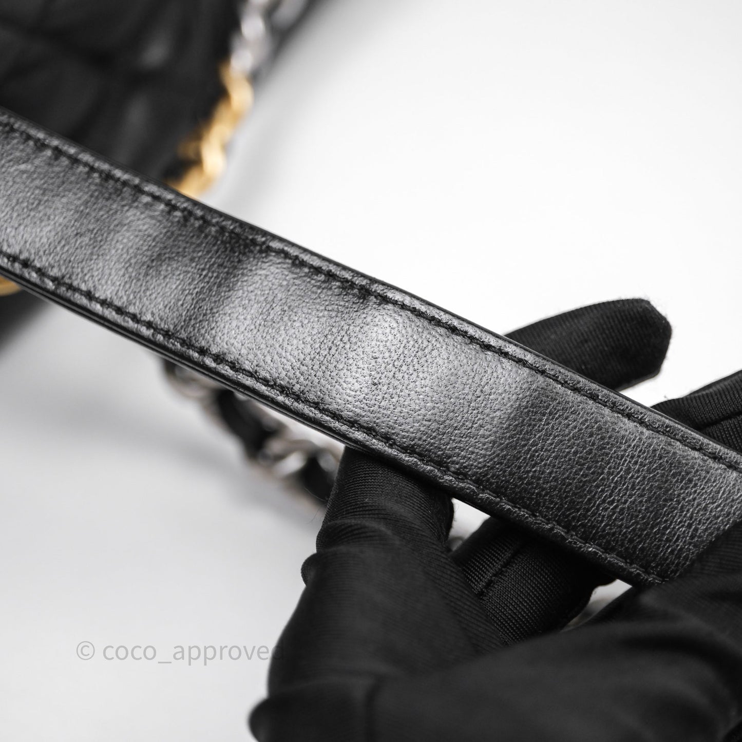 Chanel 19 Medium Black Mixed Hardware