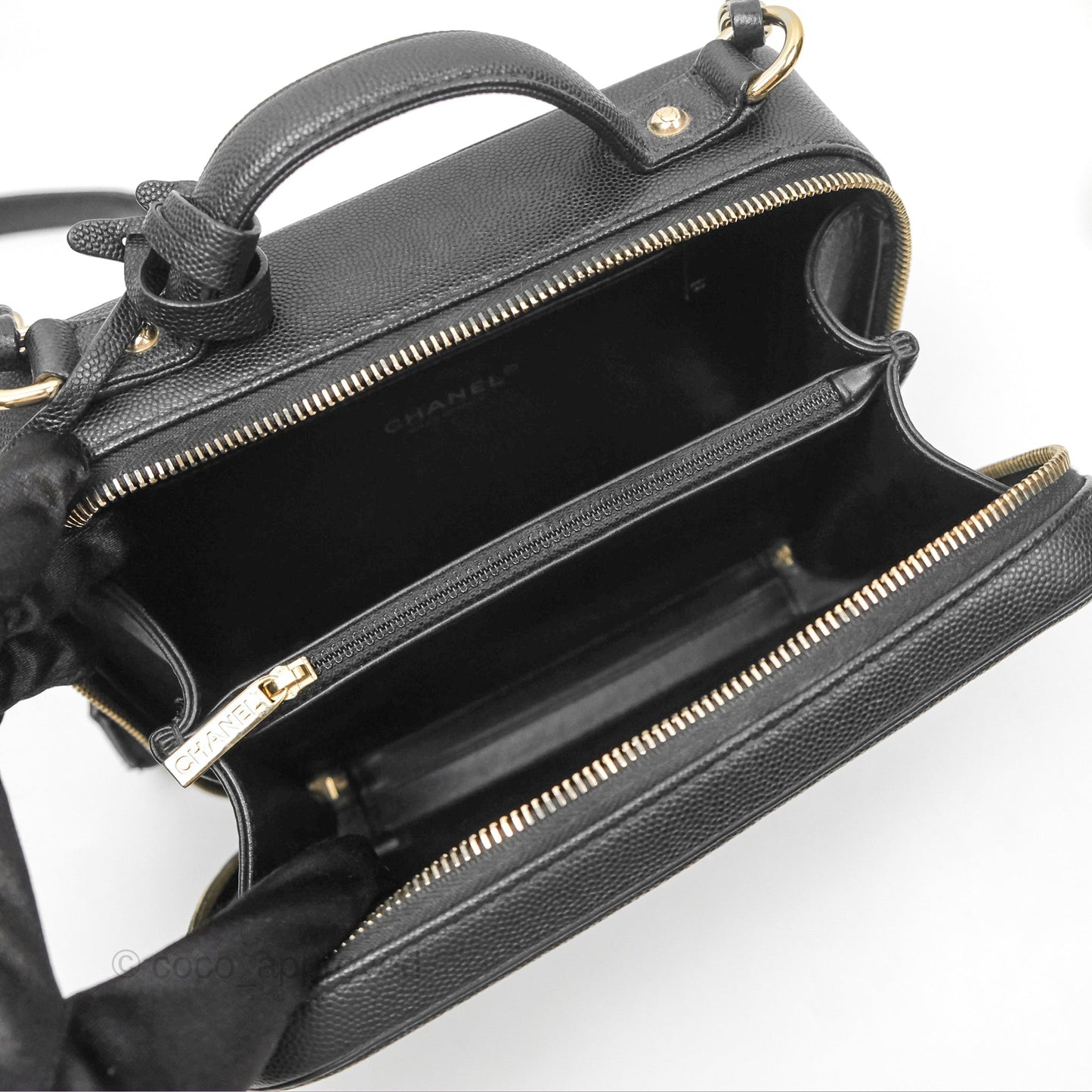 Chanel Quilted Medium CC Filigree Vanity Case Black Caviar Gold Hardware
