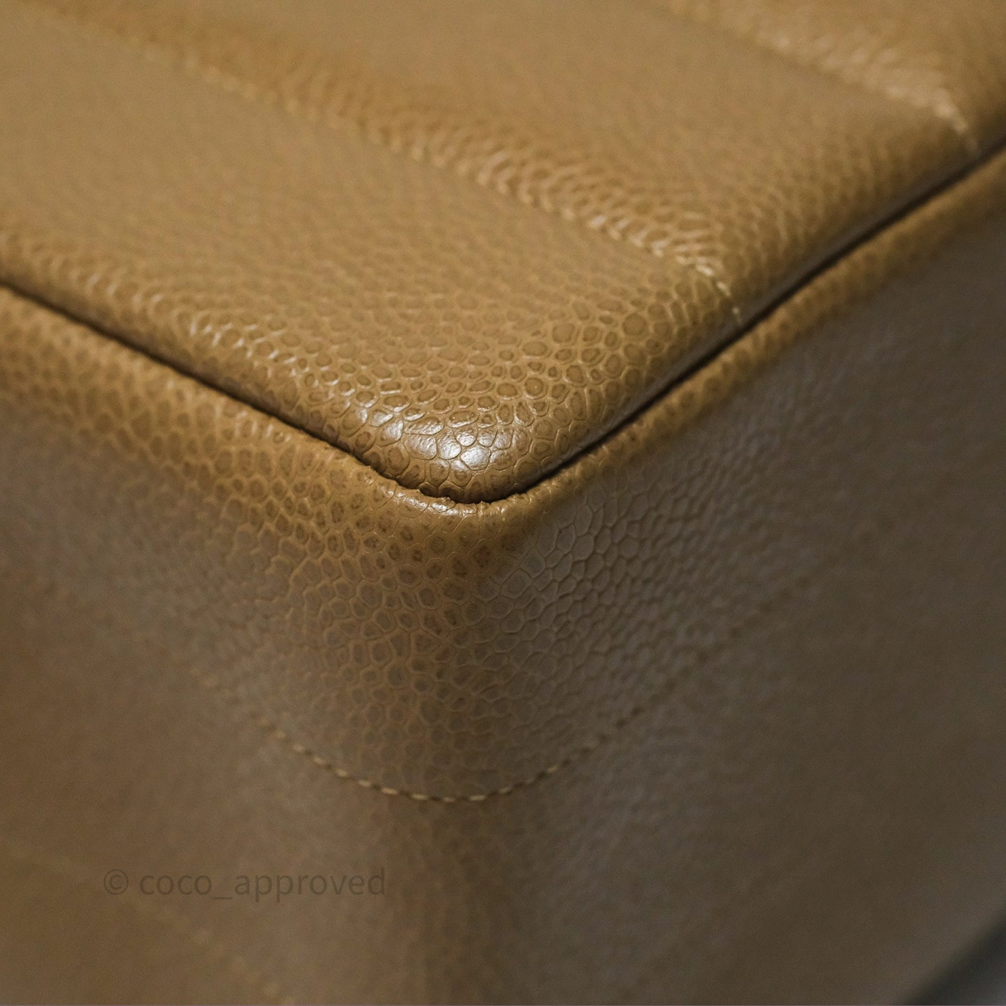 Chanel Vintage Vertical Quilted Jumbo Single Flap Beige Caviar 24K Gold Hardware