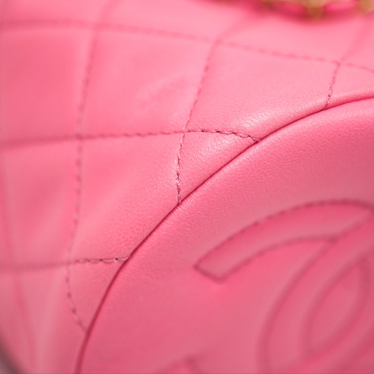 Chanel Pearl Crush Drawstring Bucket Bag Pink Lambskin Aged Gold Hardware