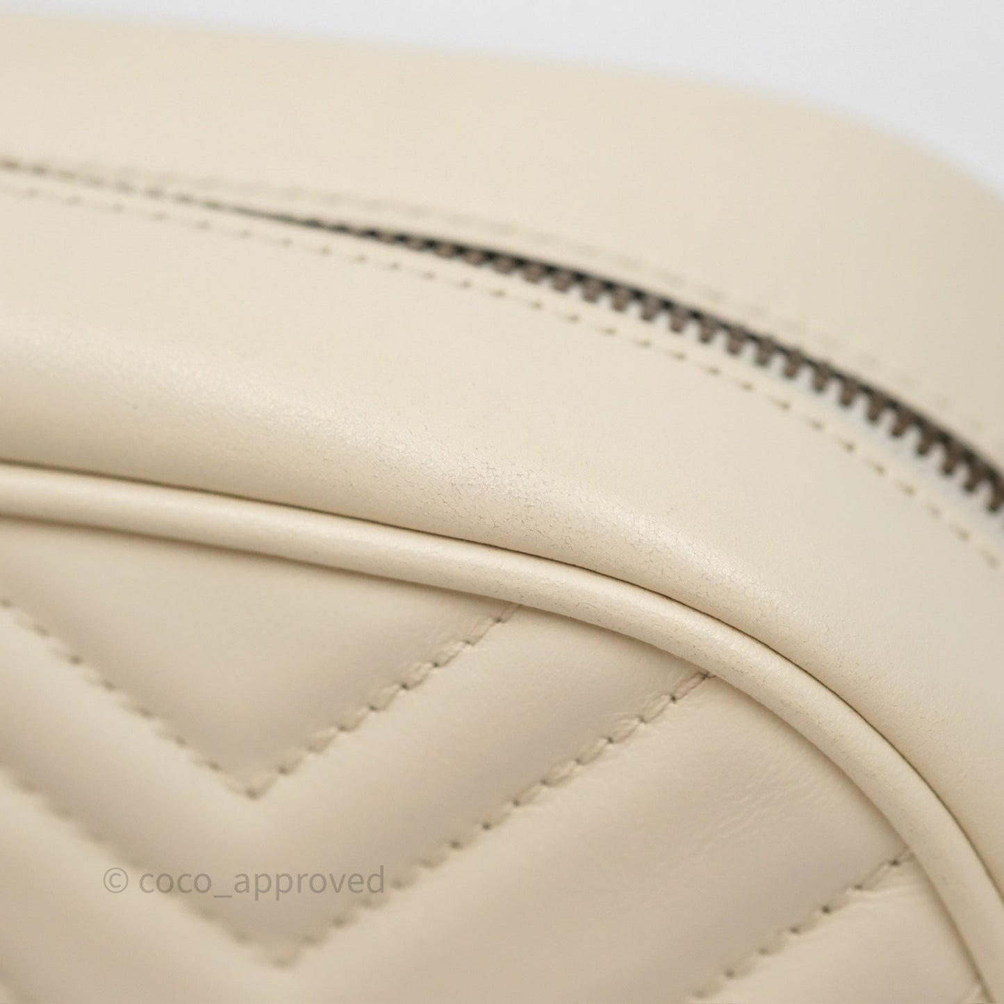 Gucci Small GG Marmont Camera Bag White Calfskin Gold Hardware
