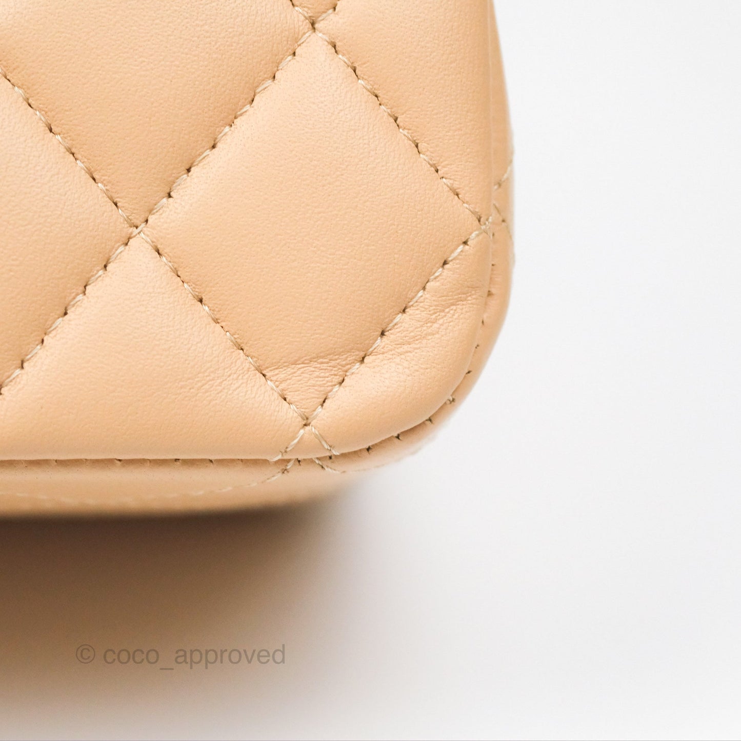Chanel Classic M/L Medium Flap Quilted Beige Lambskin Gold Hardware