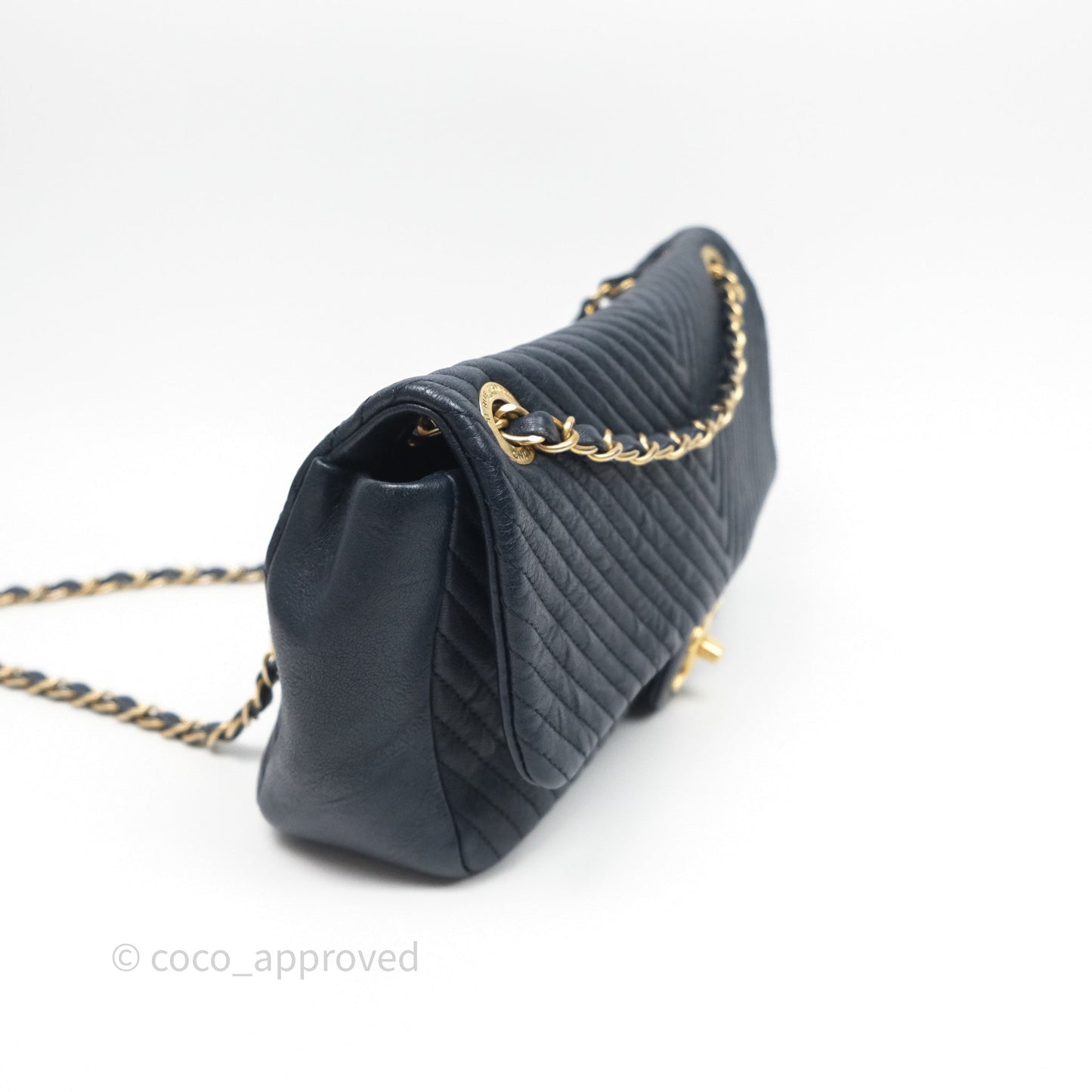 Chanel Medium Chevron Surpique Flap Navy Calfskin Aged Gold Hardware