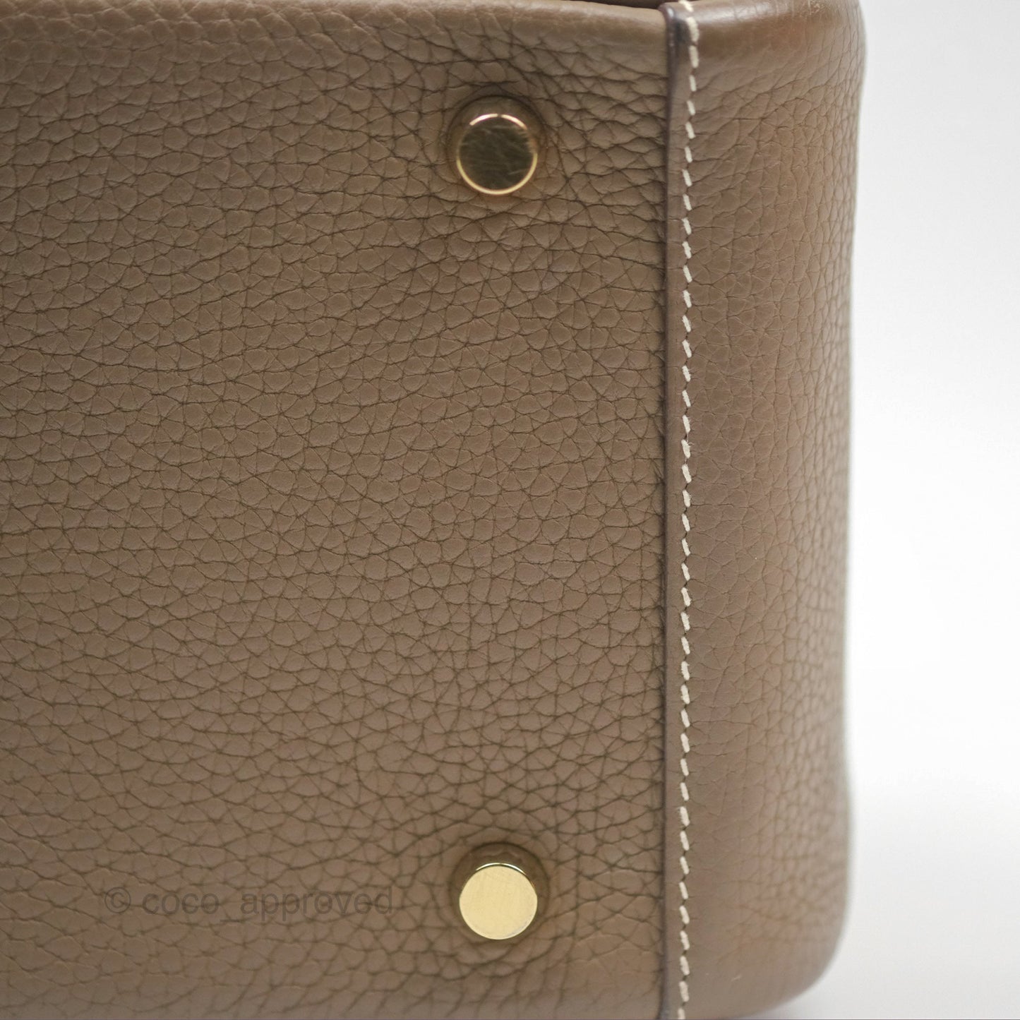 Hermès Lindy 26 Etoupe 18 Taurillion Clemence Gold Hardware