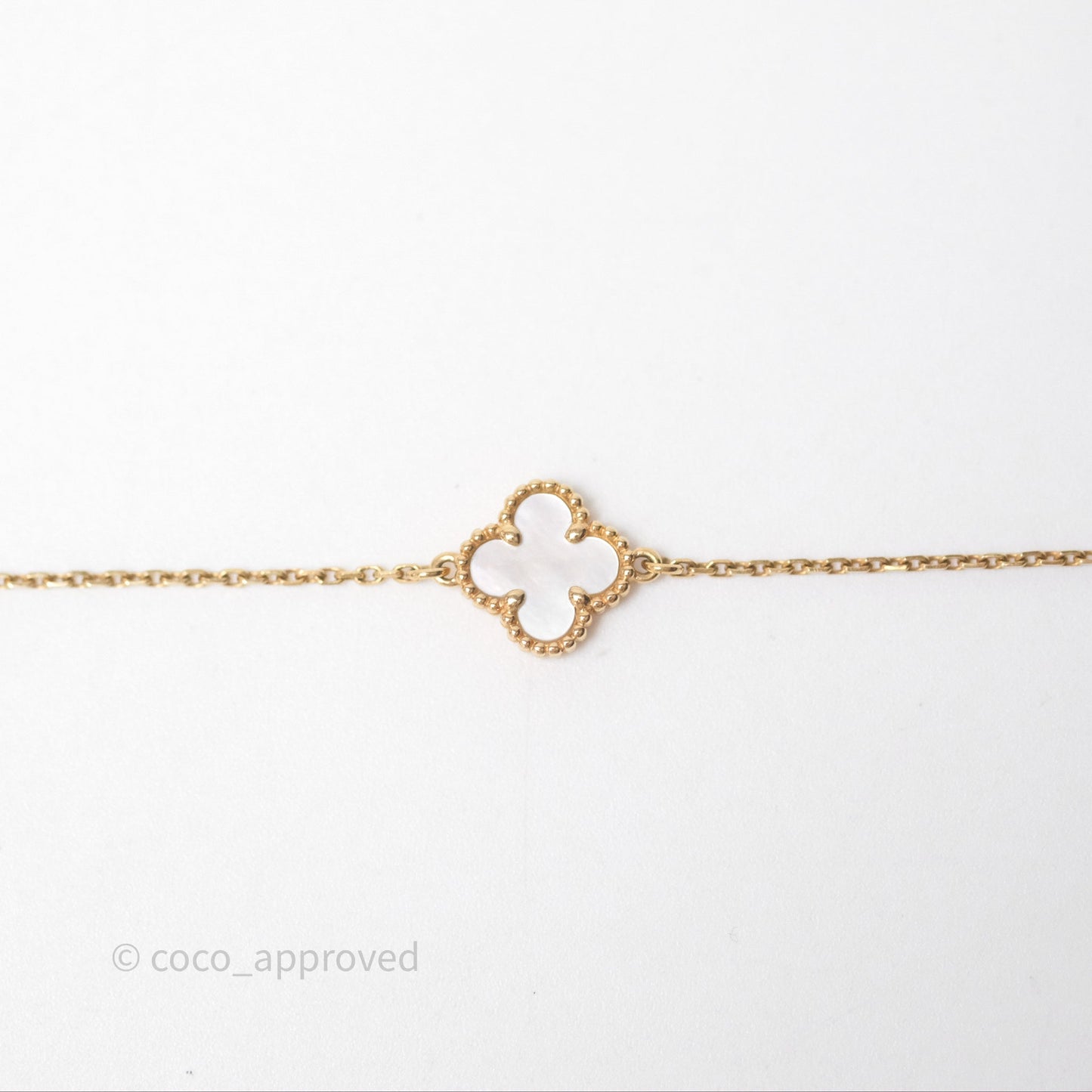 Van Cleef & Arpels Sweet Alhambra Bracelet Yellow Gold & Mother-of-pearl