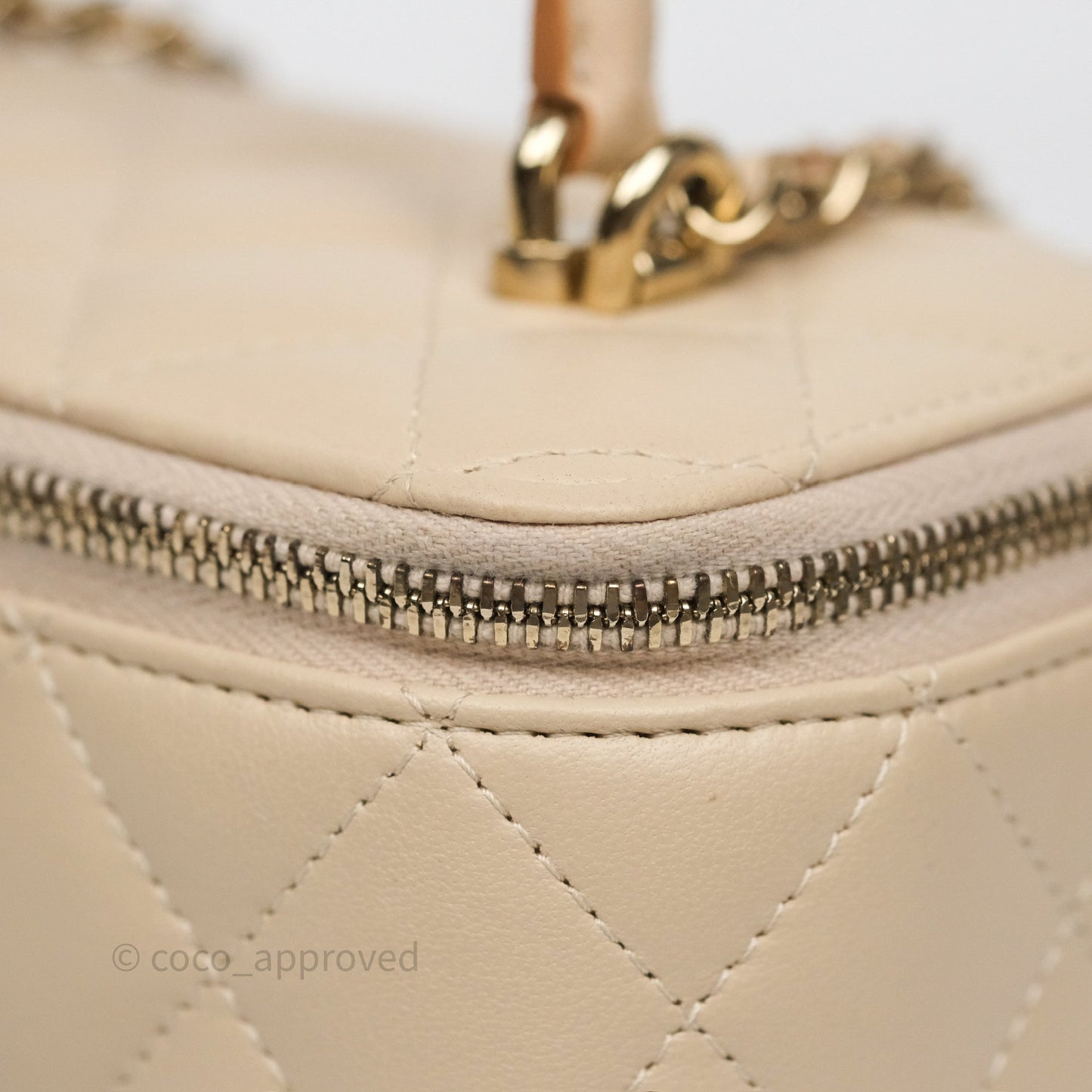 Chanel Vanity Rectangular Top Handle Ecru/Beige Lambskin Gold Hardware 23P