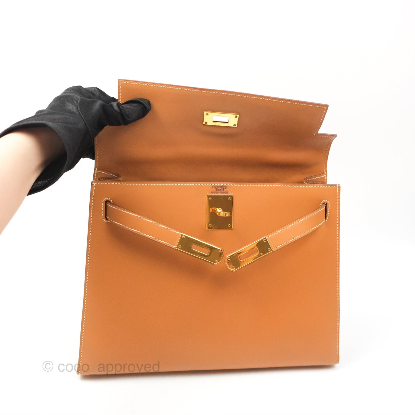 Hermès Vintage Kelly 28 Sellier Gold Calf Gold Hardware