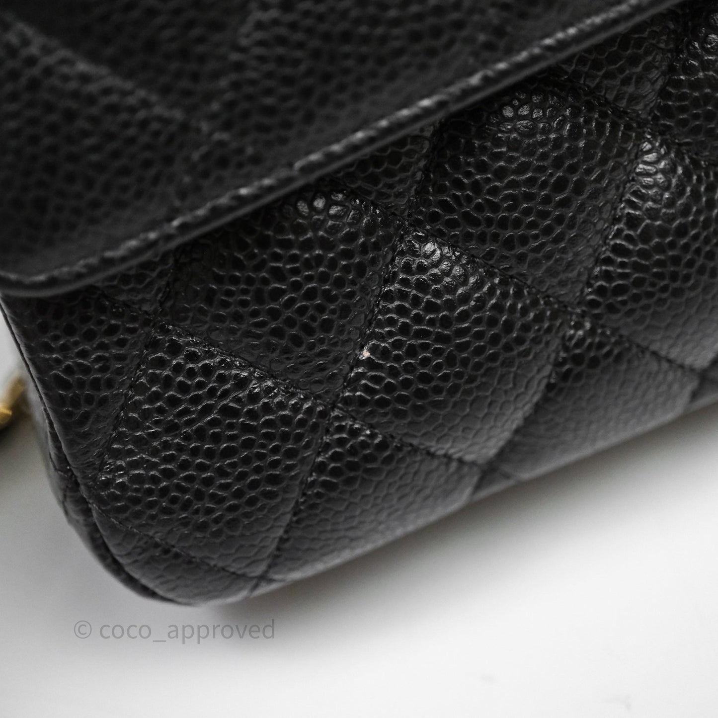 Chanel Classic M/L Medium Flap Quilted Black Caviar Gold Hardware
