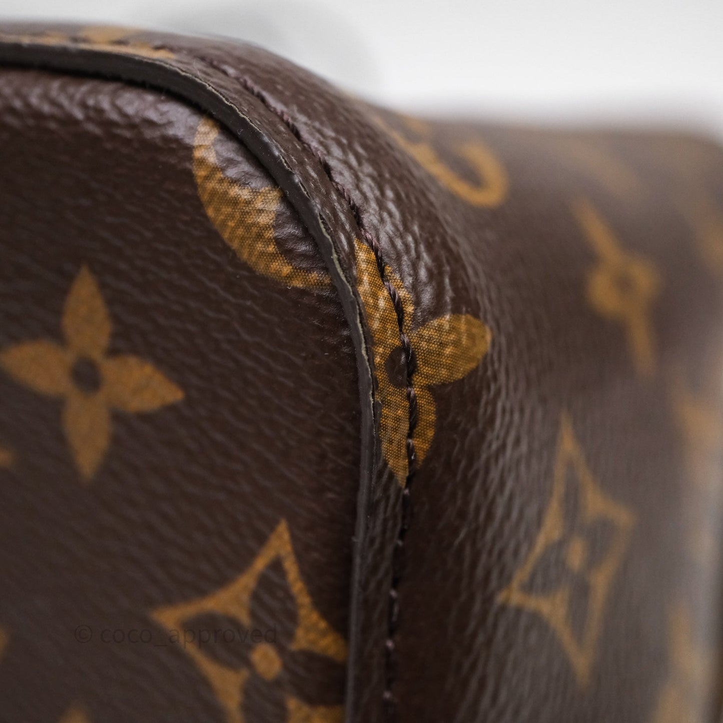 Louis Vuitton NéoNoé MM Black Monogram Canvas
