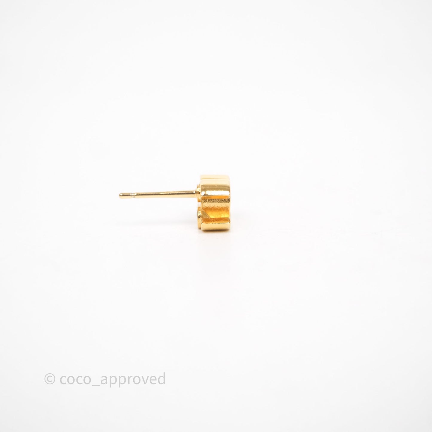 Chanel CC Earrings Gold Tone 26P