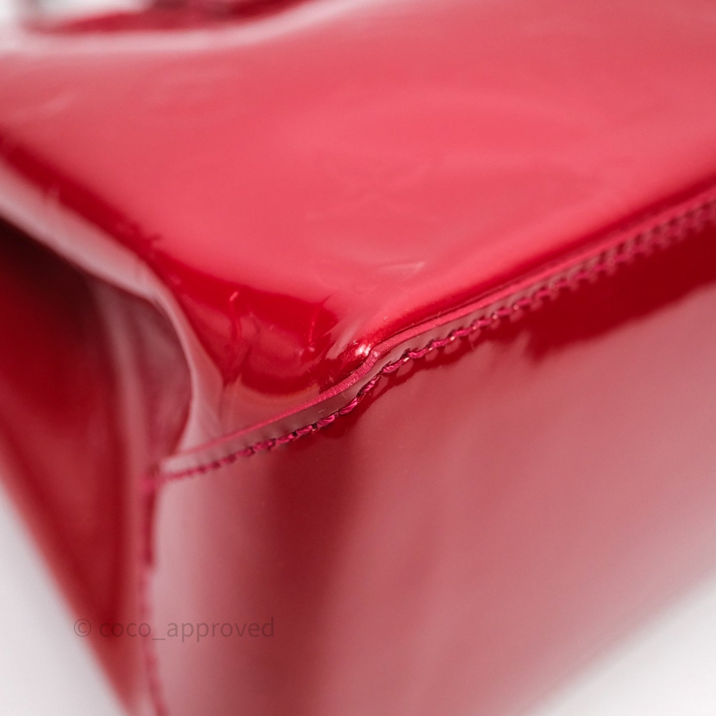 Louis Vuitton Vernis Wilshire Monogram Tote Bag Red