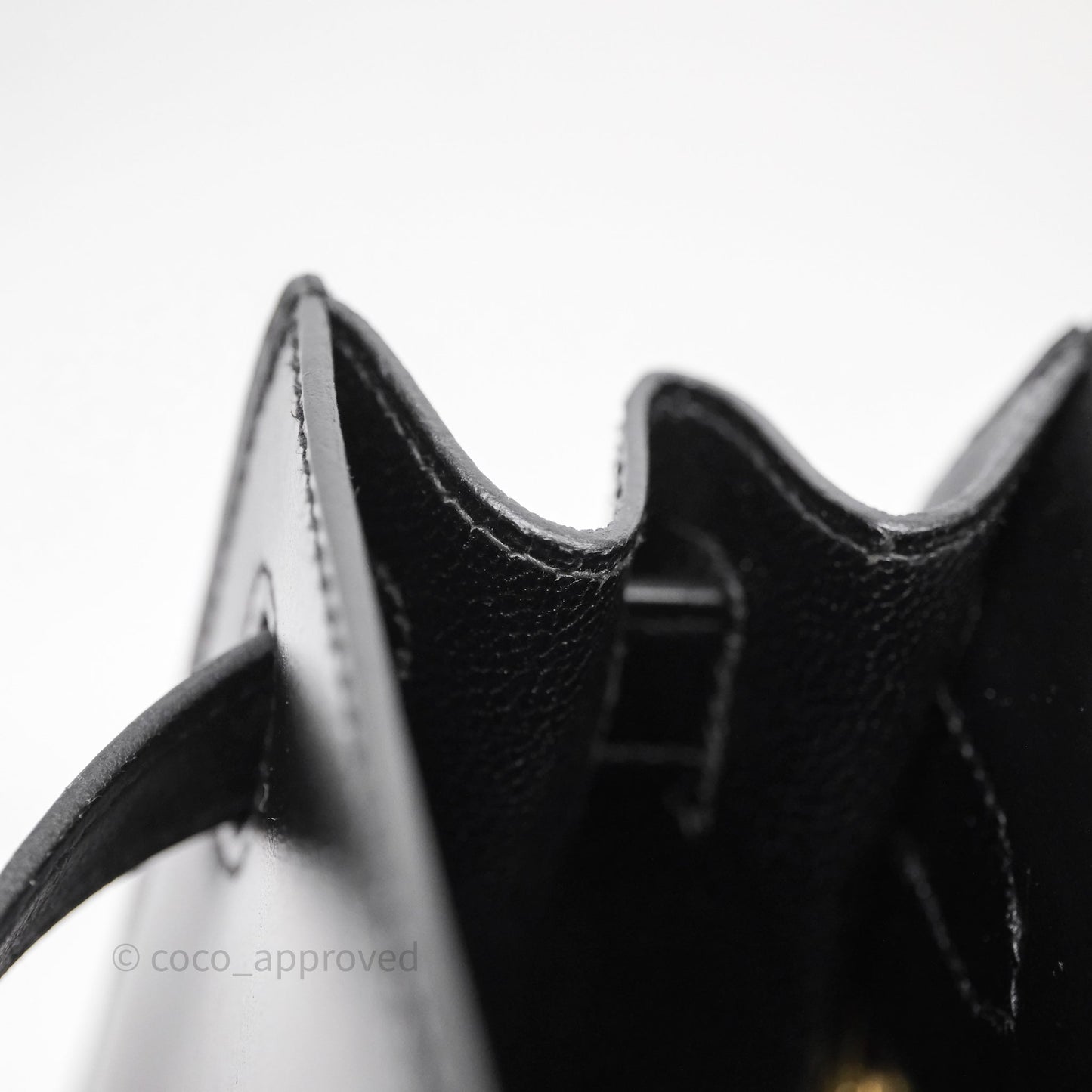 Hermès Vintage Kelly 28 Sellier Black Noir 89 Box Leather Gold Hardware