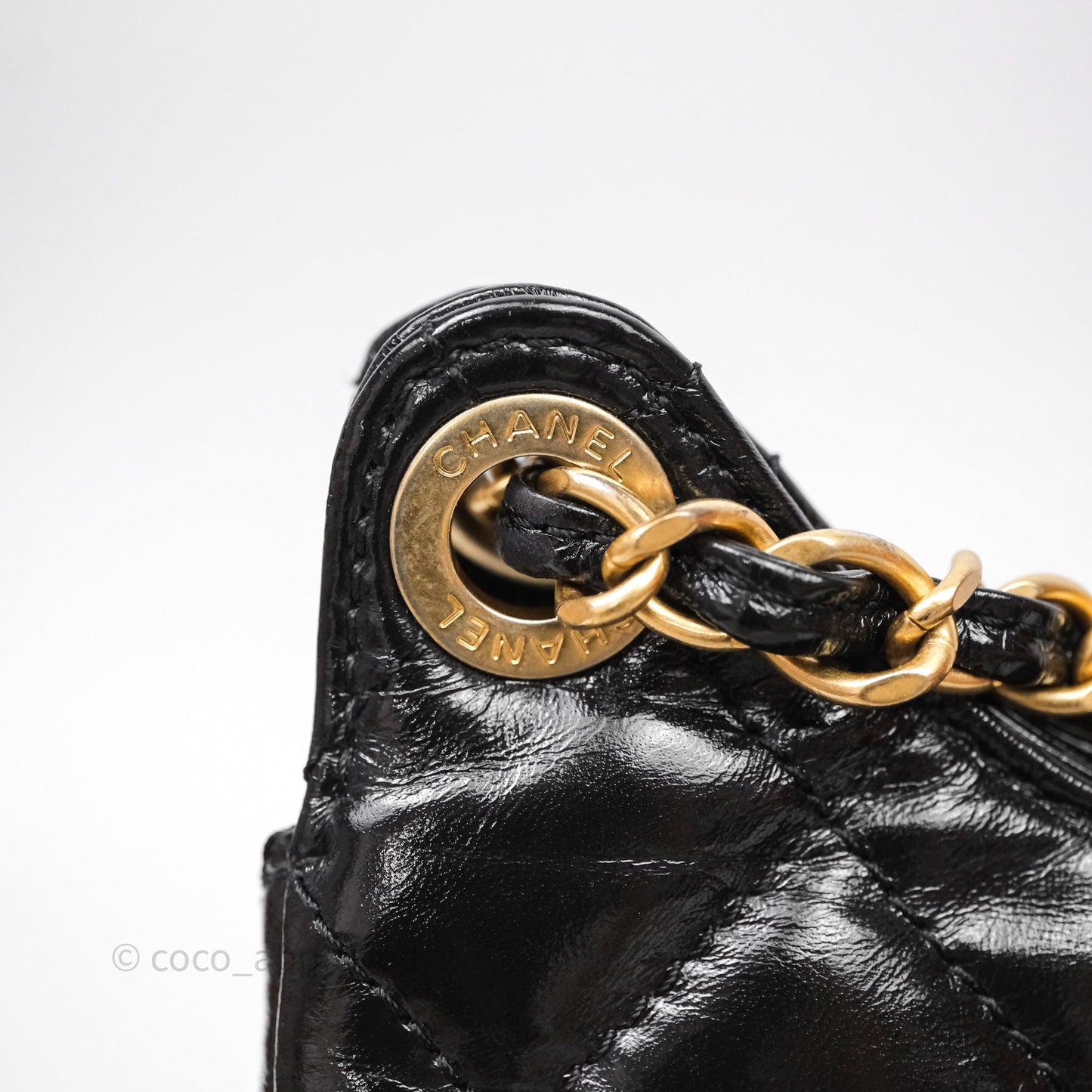 Chanel Medium Quilted Wavy CC Hobo Black Shiny Crumpled Calfskin Aged Gold Hardware
