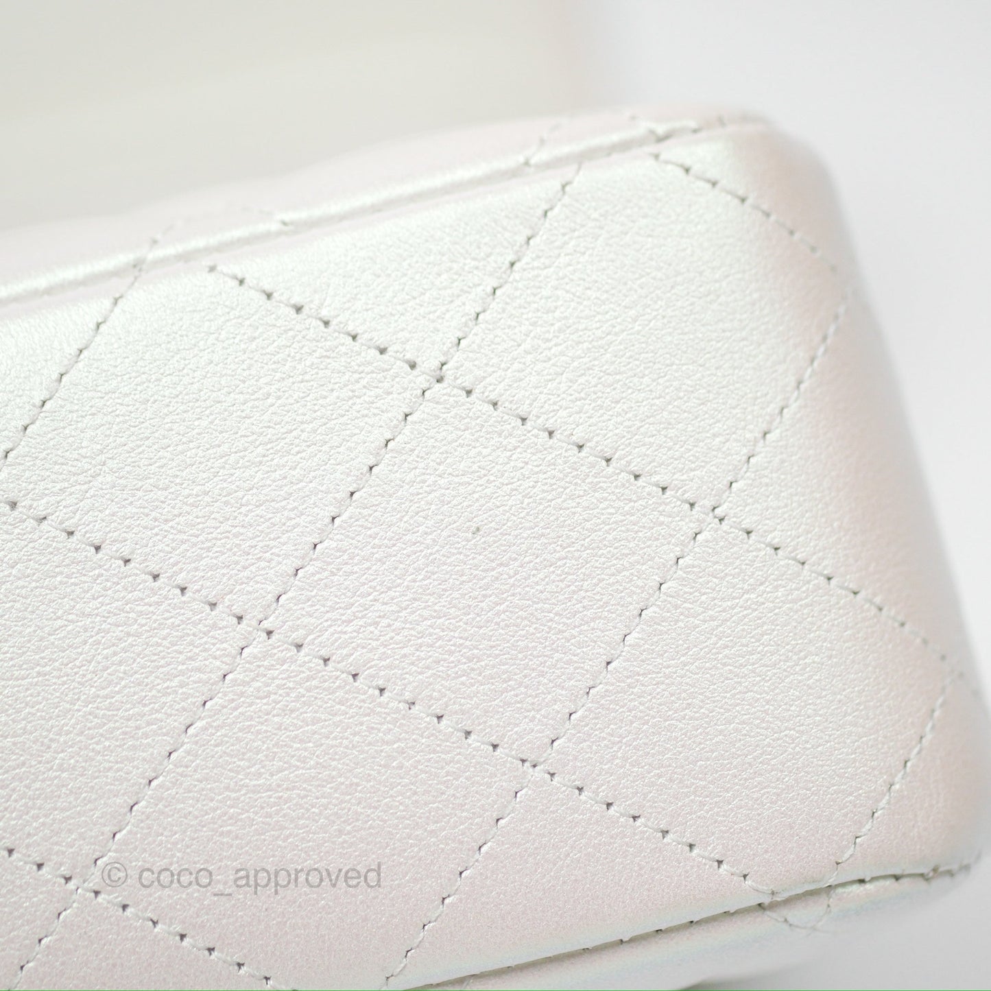 Chanel Classic M/L Medium Double Flap Iridescent White Calfskin Gold Hardware