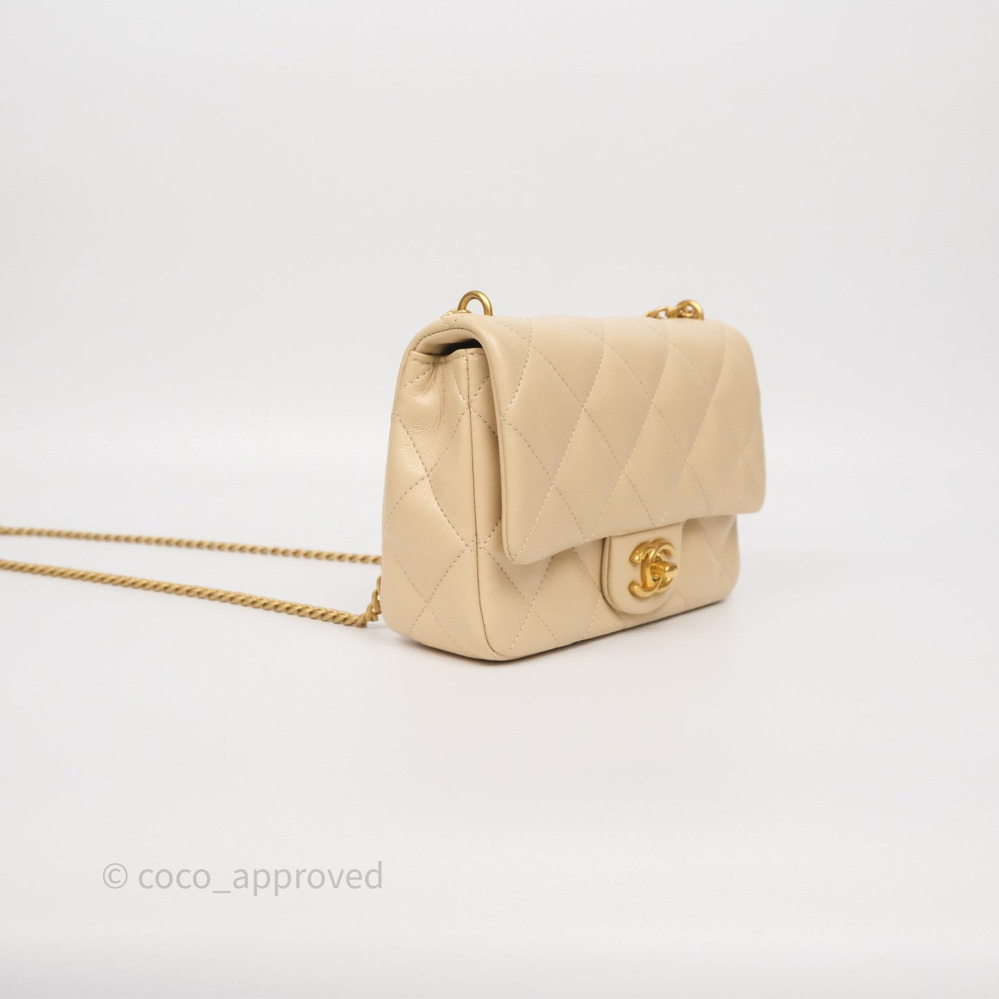 Chanel Sweetheart Mini Flap Beige Shiny Lambskin Aged Gold Hardware