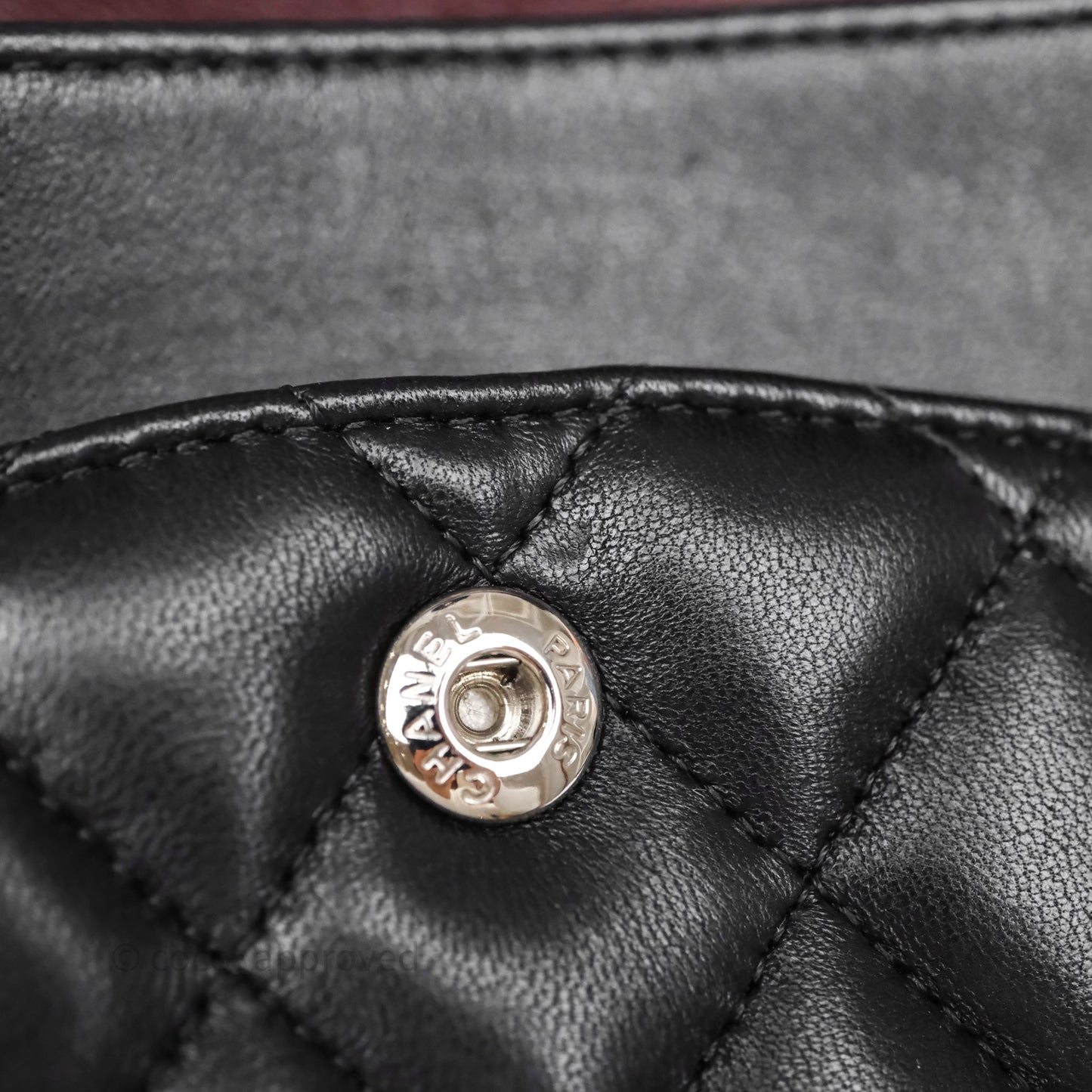 Chanel Classic M/L Medium Flap Quilted Black Lambskin Silver Hardware