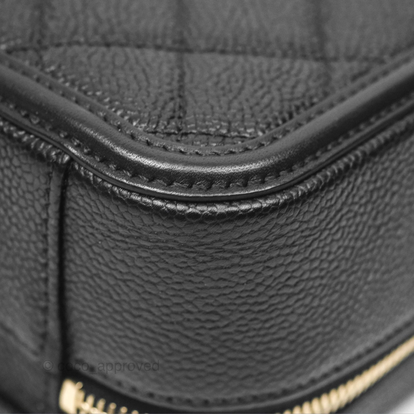 Chanel Quilted Medium CC Filigree Vanity Case Black Caviar Aged Gold Hardware