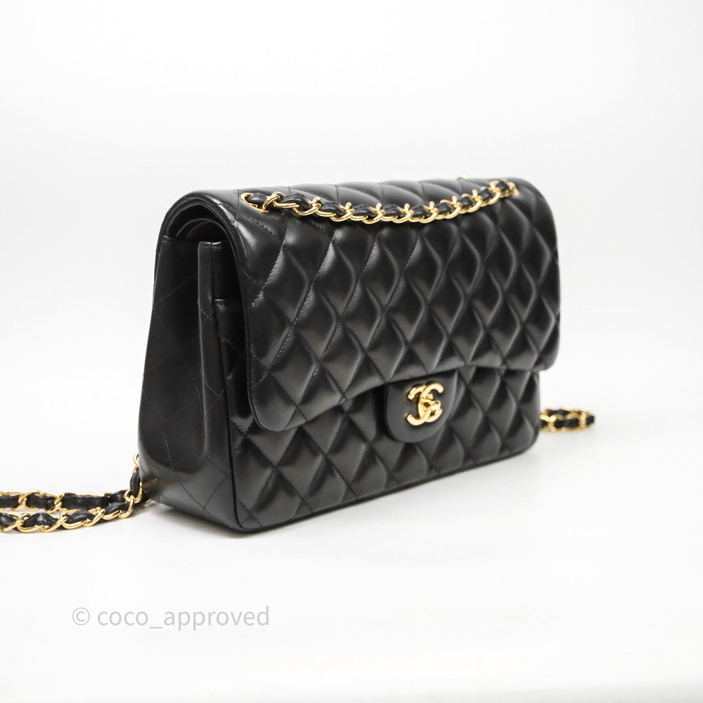 Chanel Jumbo Double Flap Quilted Black Lambskin Gold Hardware⁣⁣