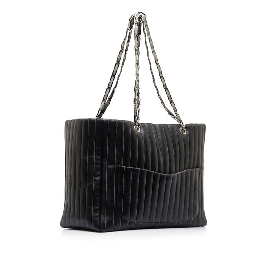 Luxury Chanel CC Mademoiselle Ligne Tote Tote Bag