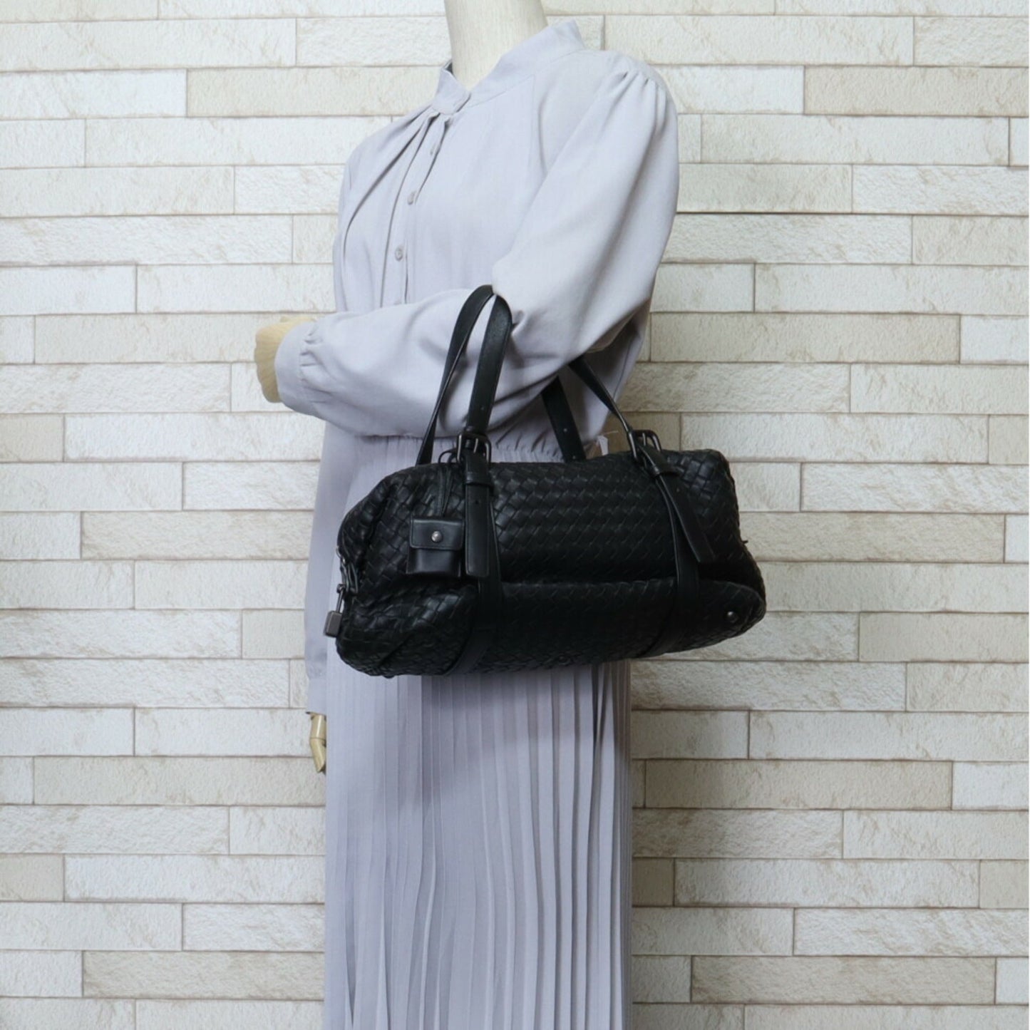 Luxury Bottega Veneta  Leather Handbag ()