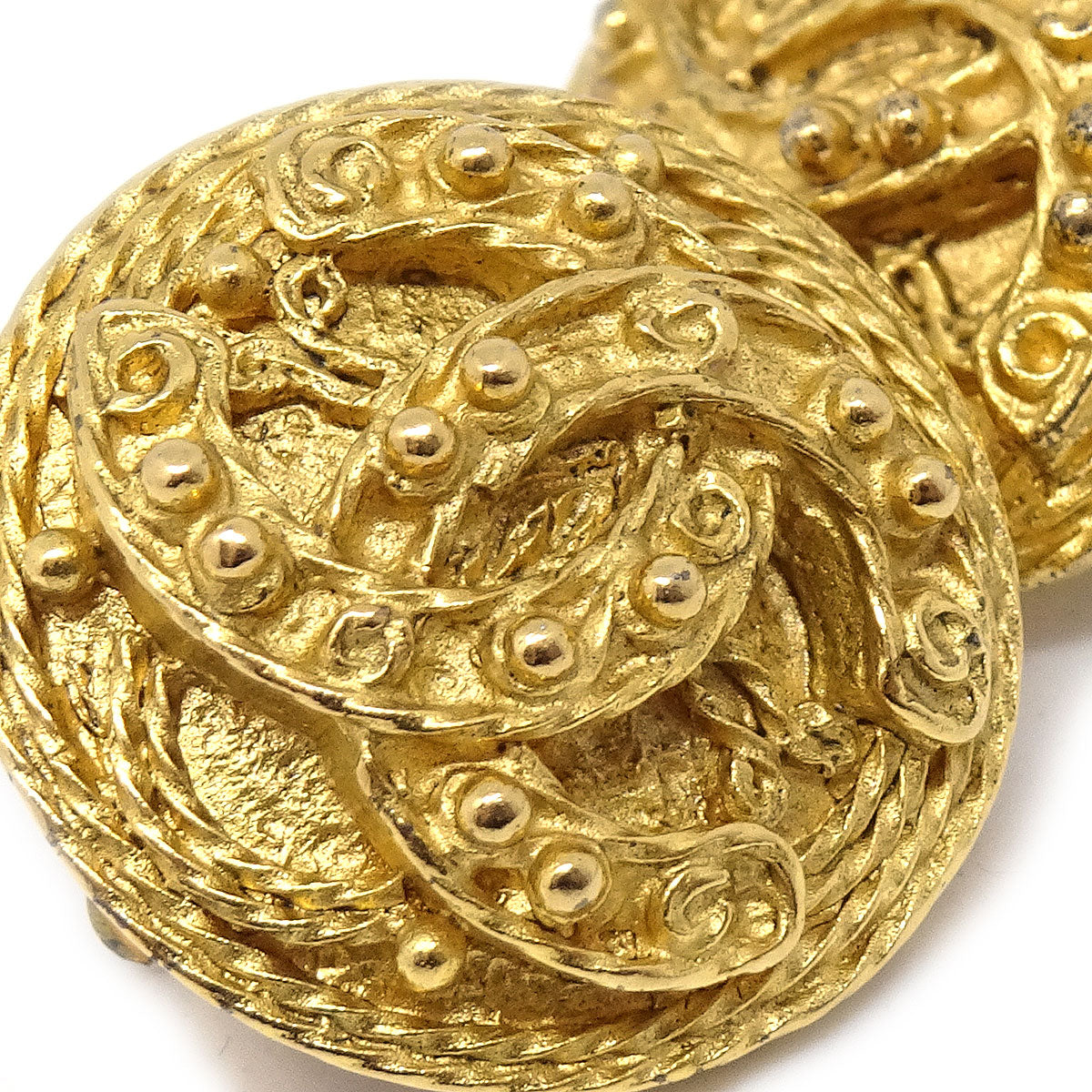 Luxury Chanel 1994 Gold 'CC' Filigree Earrings Small