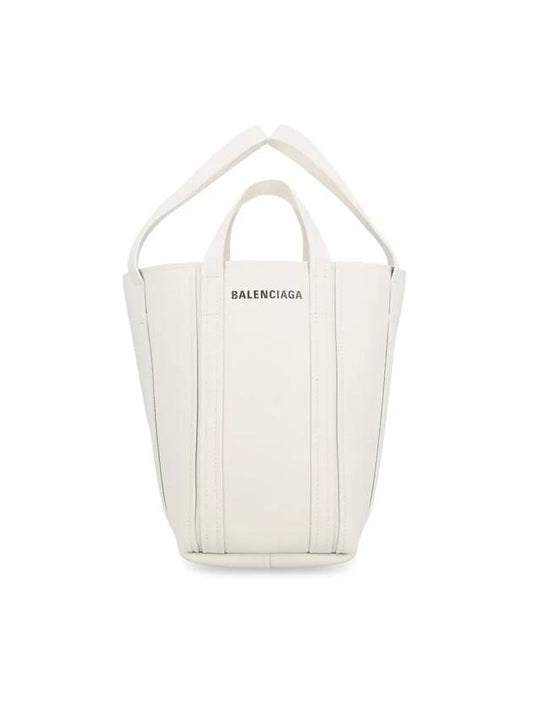 Luxury Balenciaga Calfskin Everyday Tote Bag White
