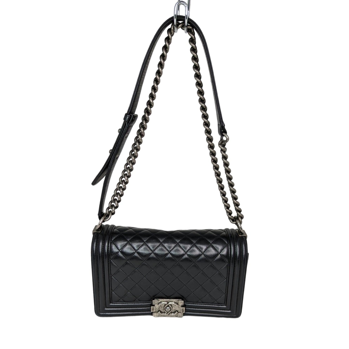 Luxury Chanel Black Quilted Calfskin Medium Boy Bag
