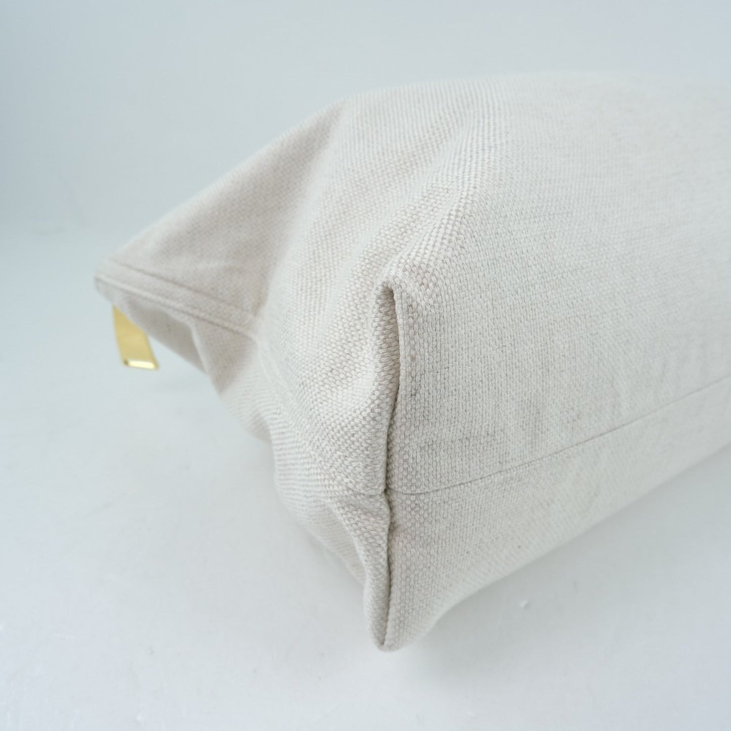 Luxury Bottega Veneta  Canvas Pouch ()