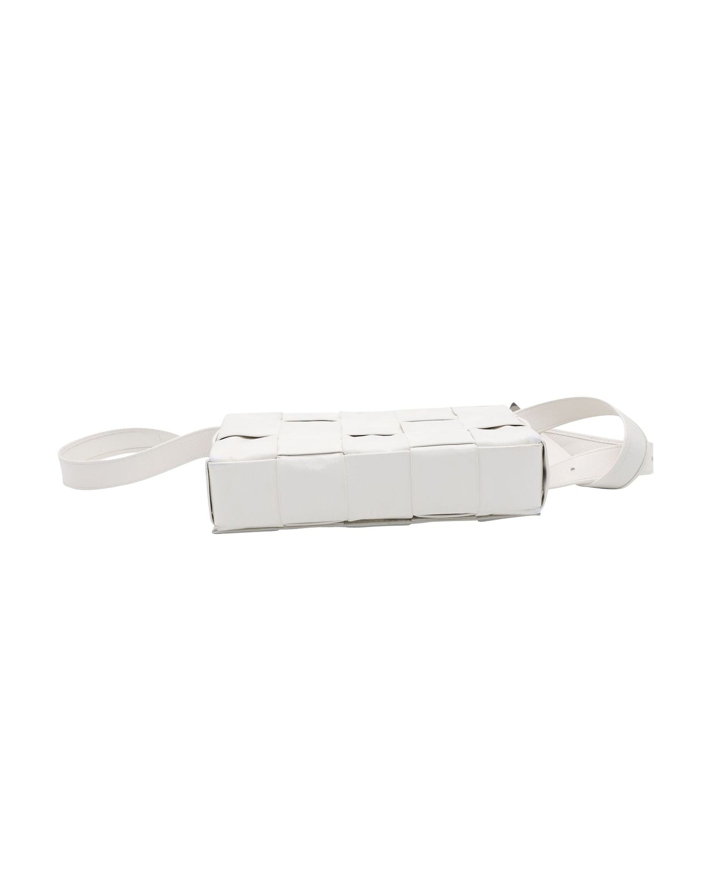 Luxury Bottega Veneta Cassette Bag in White Calfskin Leather