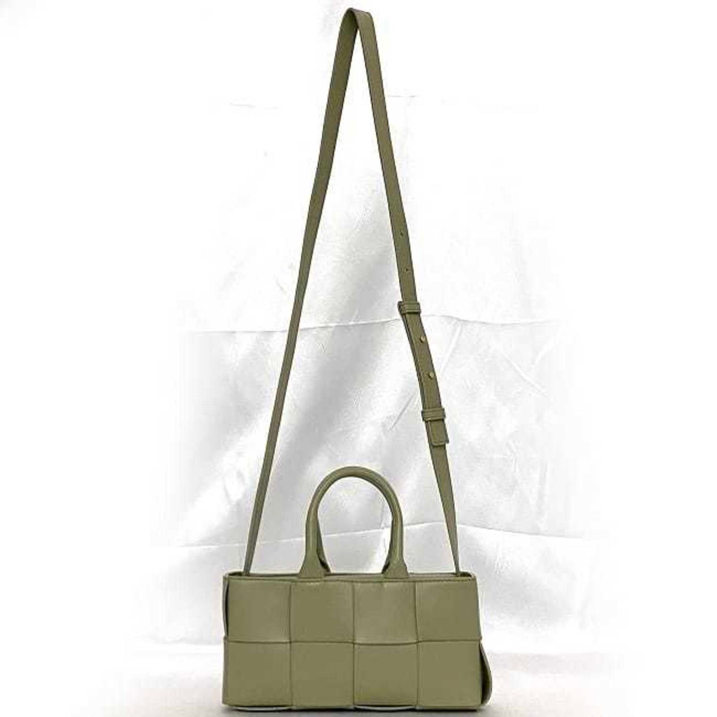 Luxury Bottega Veneta  Leather Handbag Shoulder Bag ()