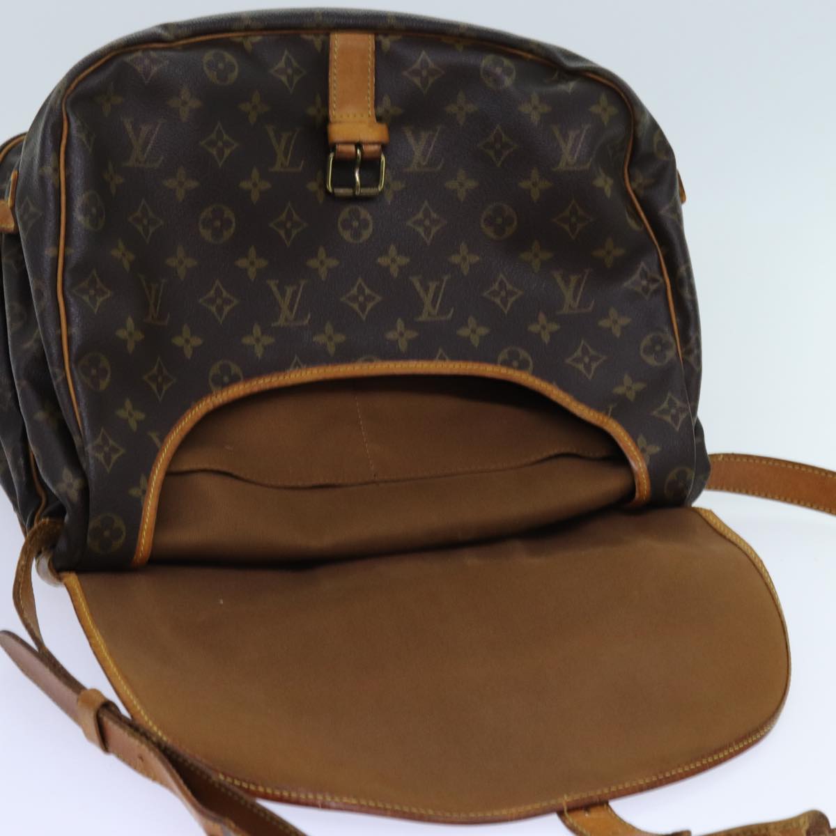 LOUIS VUITTON Monogram Saumur 35 Shoulder Bag M42254 LV 70072