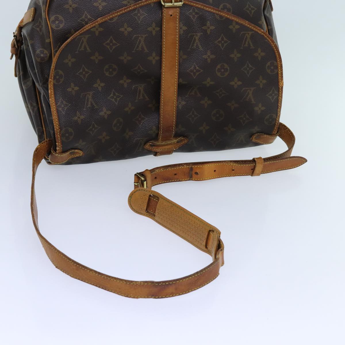 LOUIS VUITTON Monogram Saumur 35 Shoulder Bag M42254 LV 70072