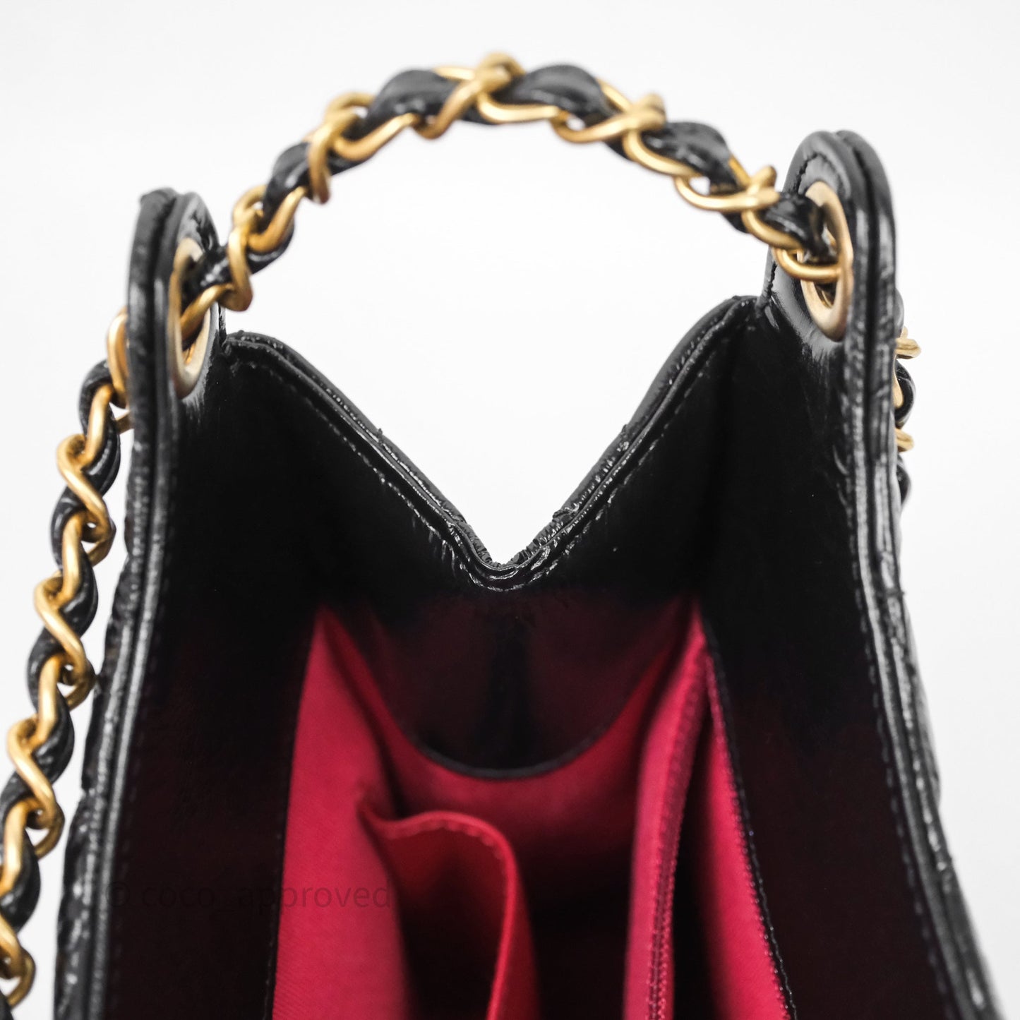 Chanel Medium Quilted Wavy CC Hobo Black Shiny Crumpled Calfskin Aged Gold Hardware
