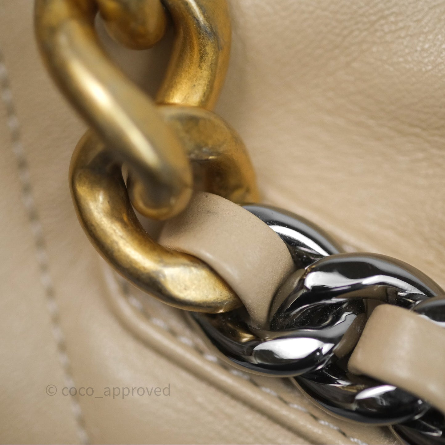 Chanel 19 Medium Beige Mixed Hardware
