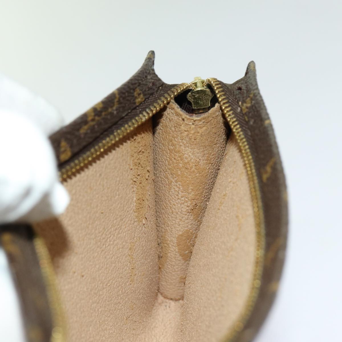 LOUIS VUITTON Monogram Bucket PM Pouch Accessory Pouch LV 70300