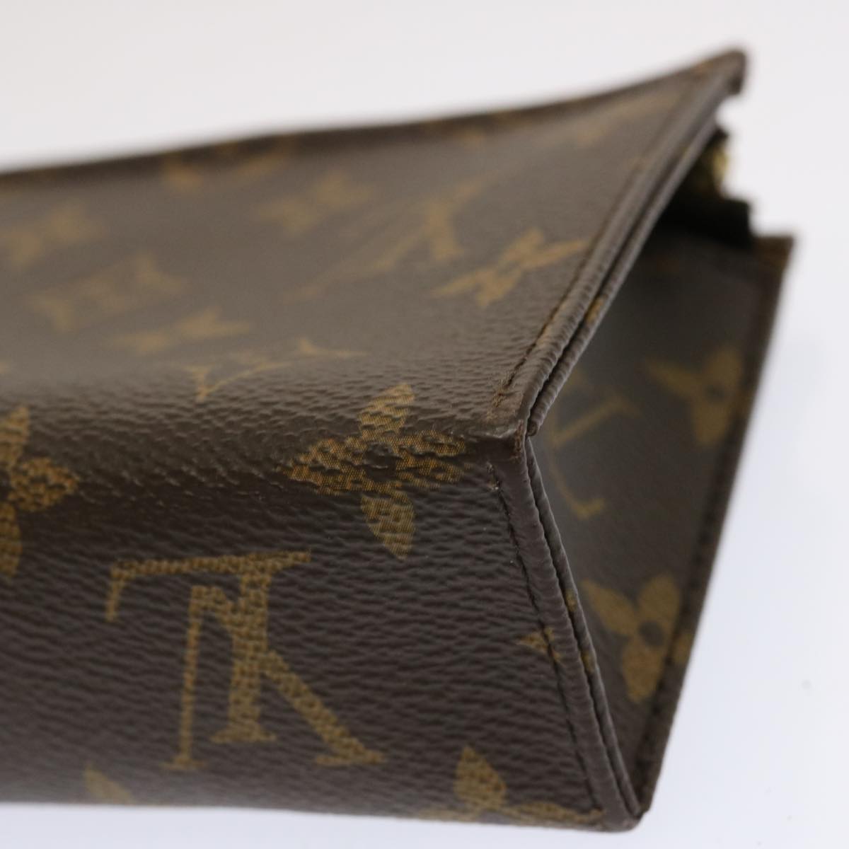 LOUIS VUITTON Monogram Poche Toilette 15 Pouch M47546 LV 70303