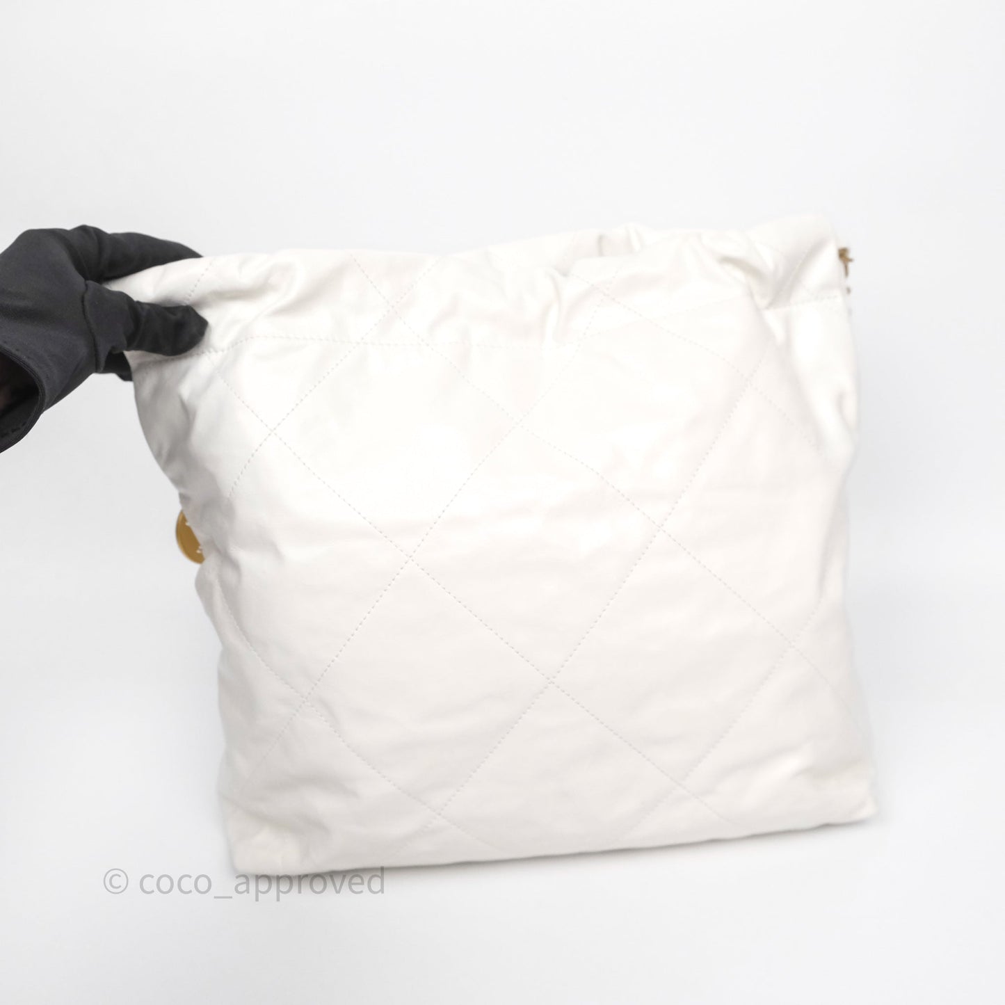 Chanel 22 Small White Shiny Crumpled Calfskin Aged Gold Hardware