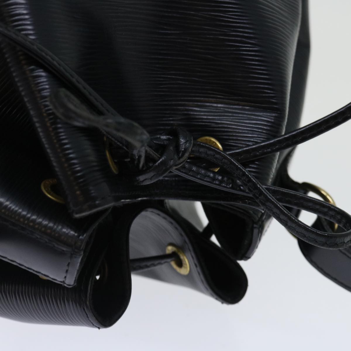 LOUIS VUITTON Epi Petit Noe Shoulder Bag Black M44102 LV 70376